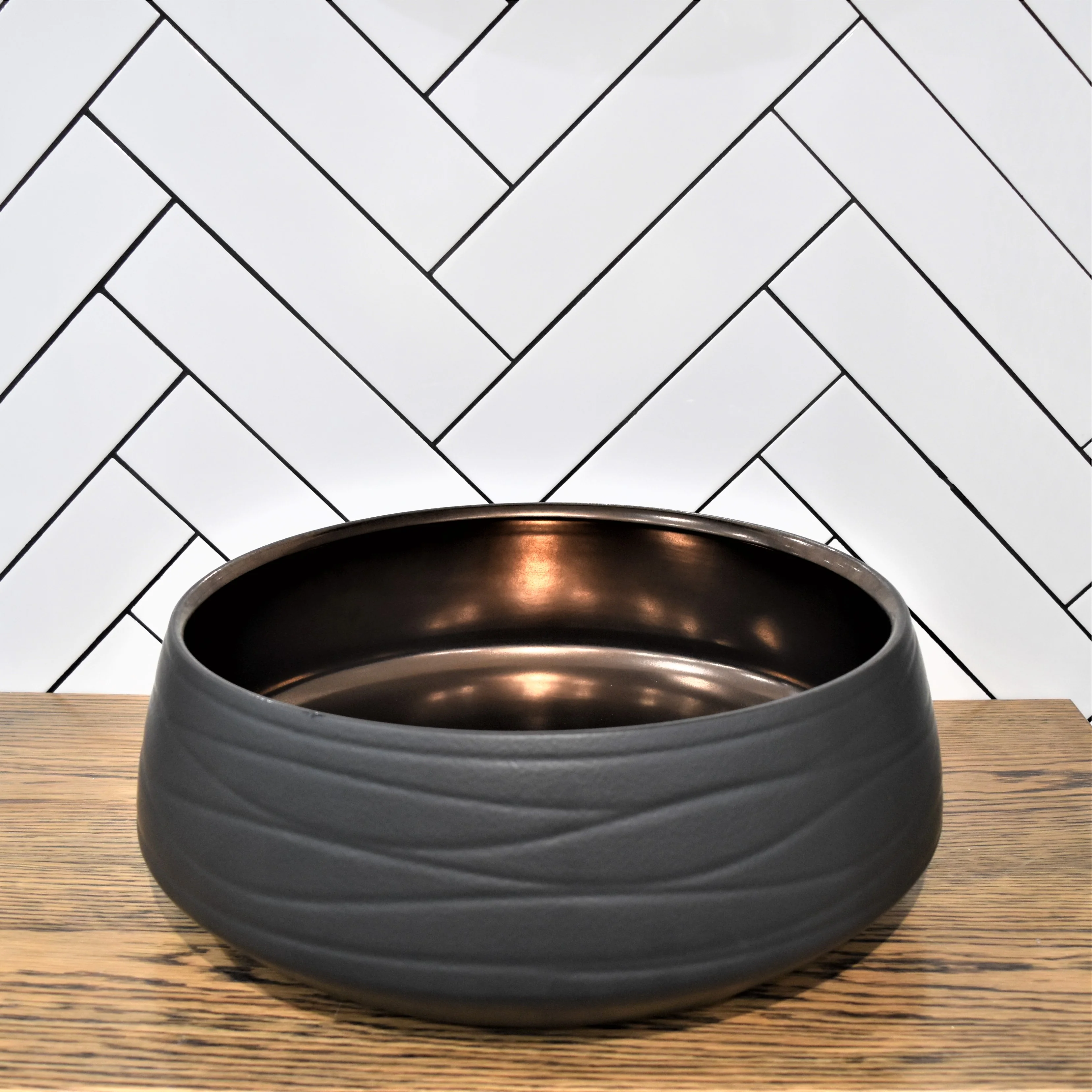 Zeus Black & Bronze 410mm Basin | Above Counter | - Image 3