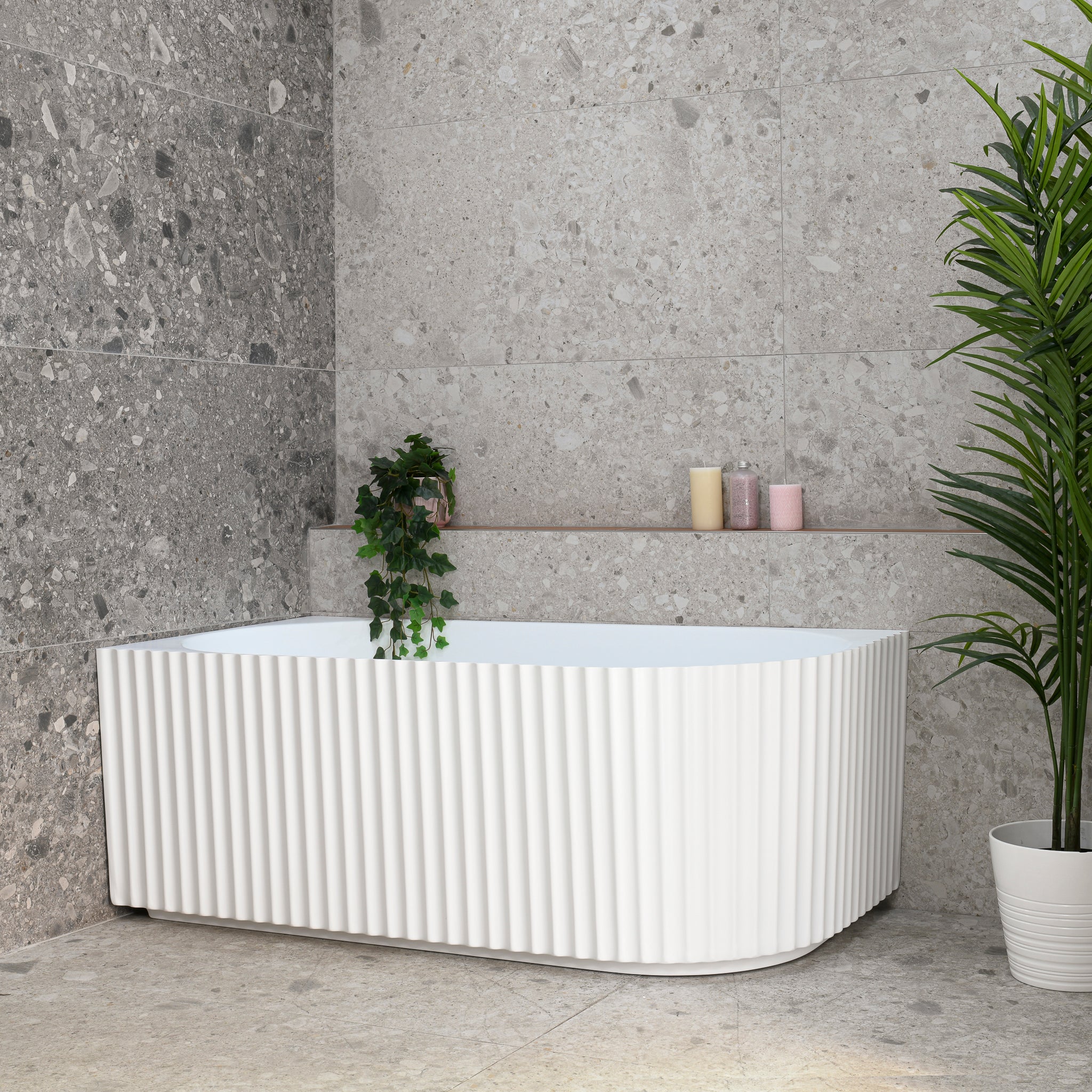 Agora Groove 1500mm Fluted Left Corner Freestanding Bath, Matte White - Image 4
