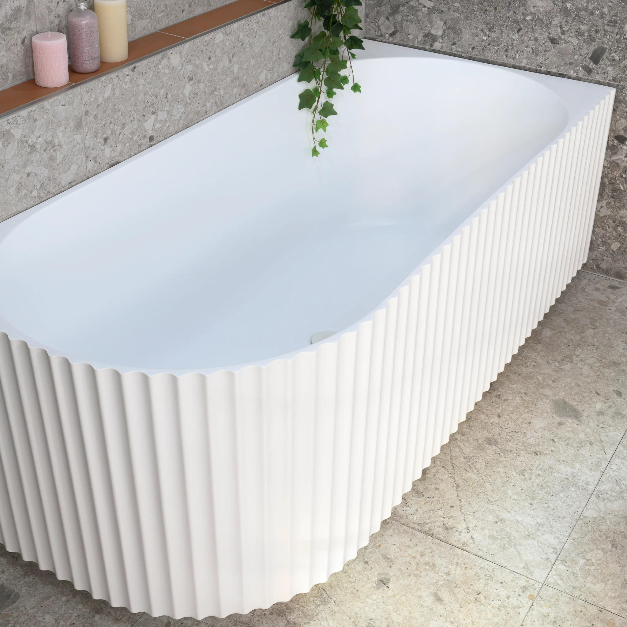 Agora Groove 1700mm Fluted Right Corner Freestanding Bath, Matte White - Image 5