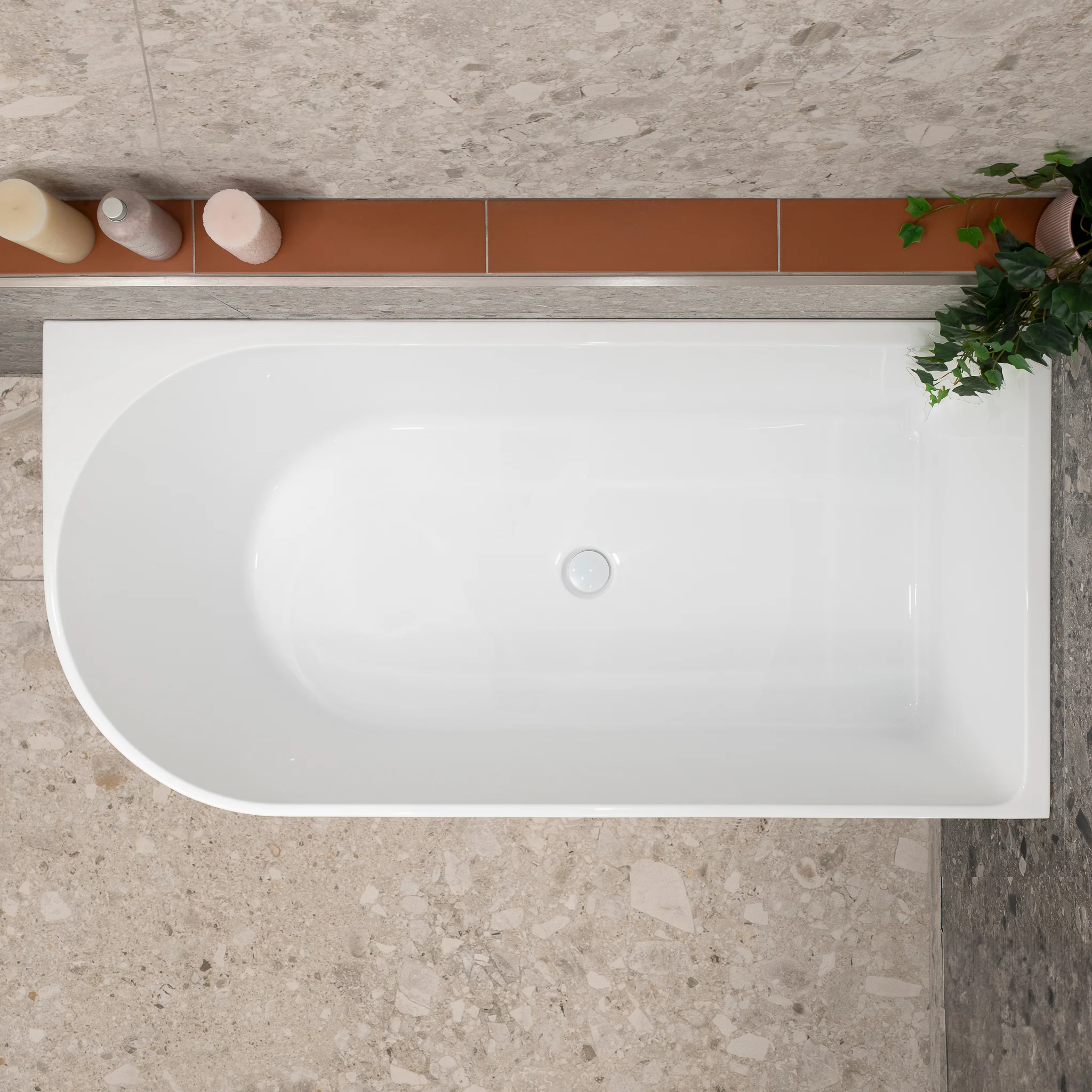 Arco 1500mm Right Corner Freestanding Bath, Gloss White - Image 5