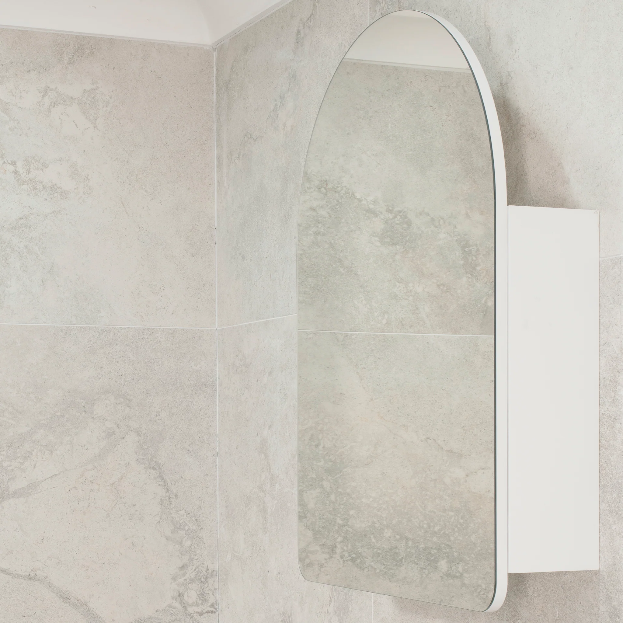 Arco Arch 600mm x 800mm Mirrored Shaving Cabinet, Matte White - Image 3