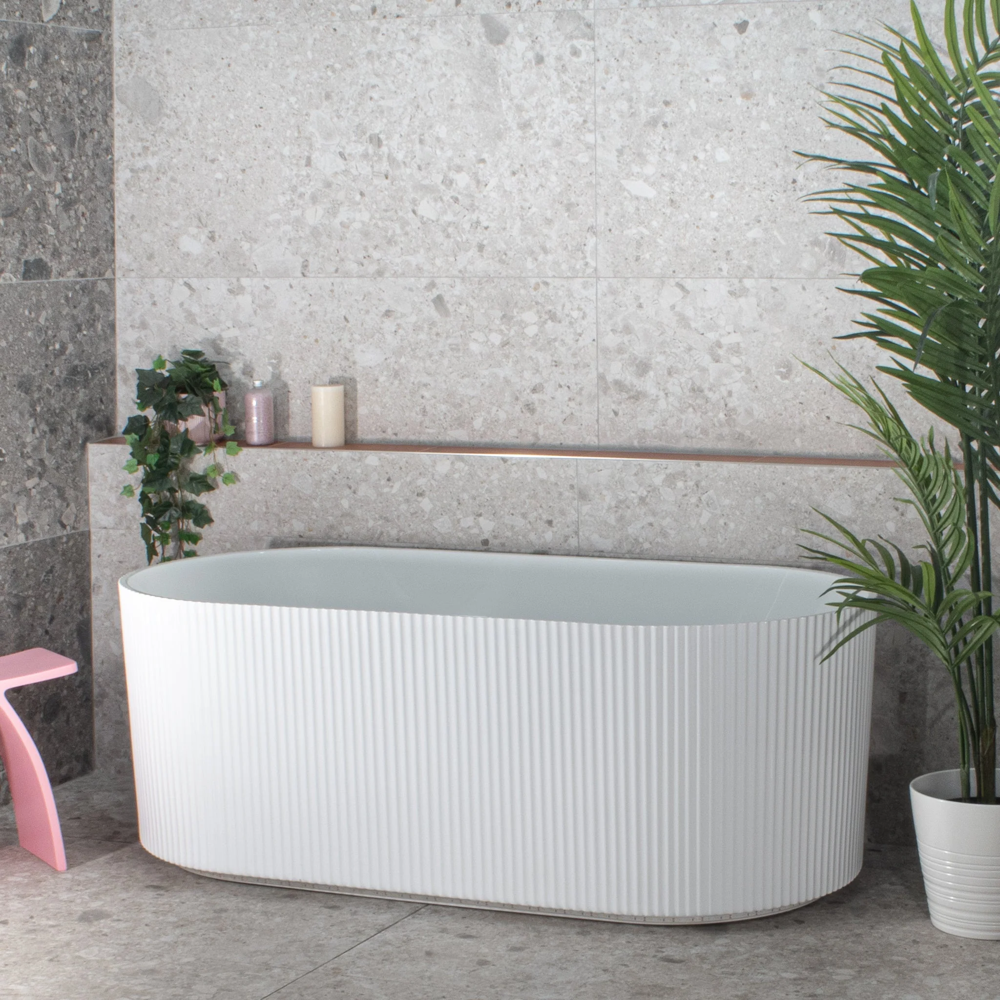 *CLEARANCE STOCK* Brighton Groove 1500mm Fluted Oval Freestanding Bath, Matte White - Image 3