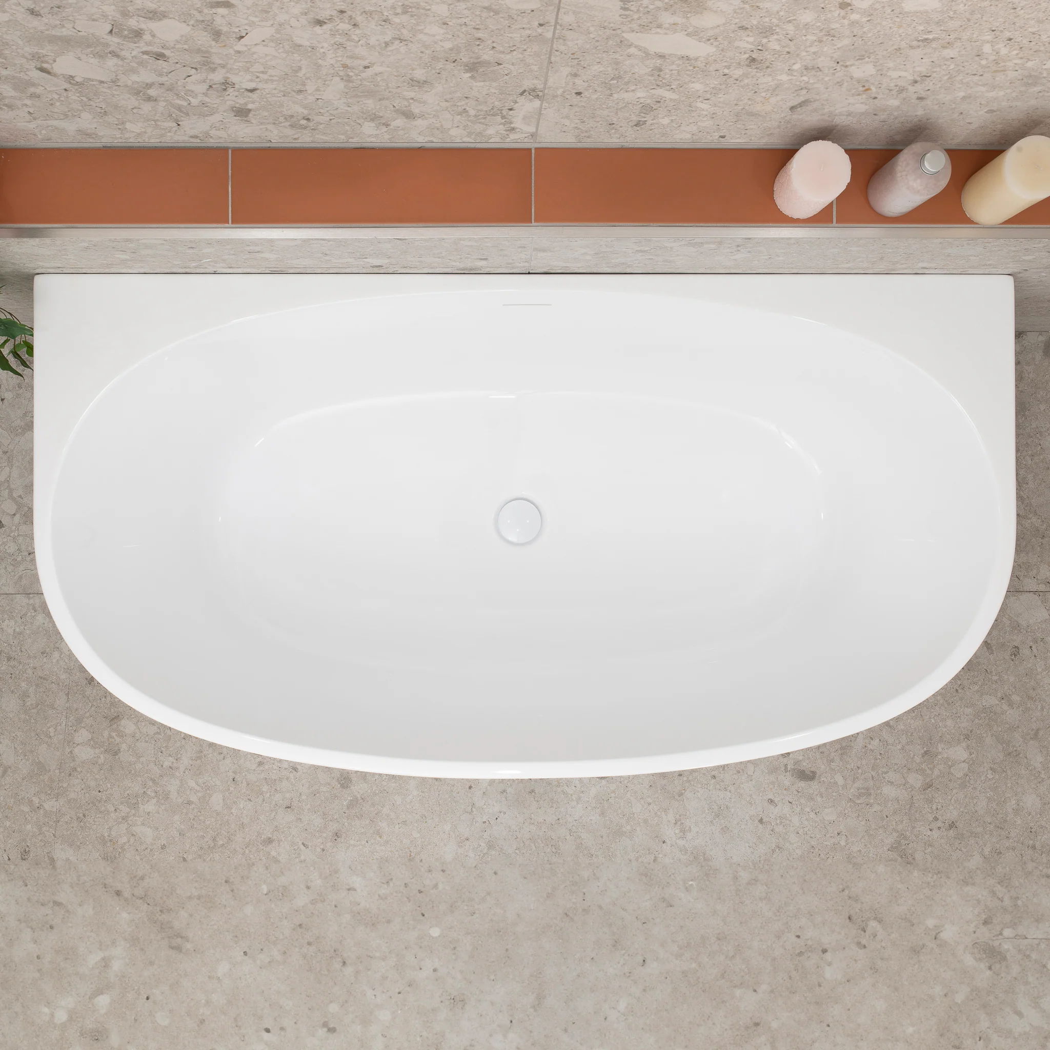 Byron Egg 1400mm Back to Wall Freestanding Bath, Gloss White - Image 6