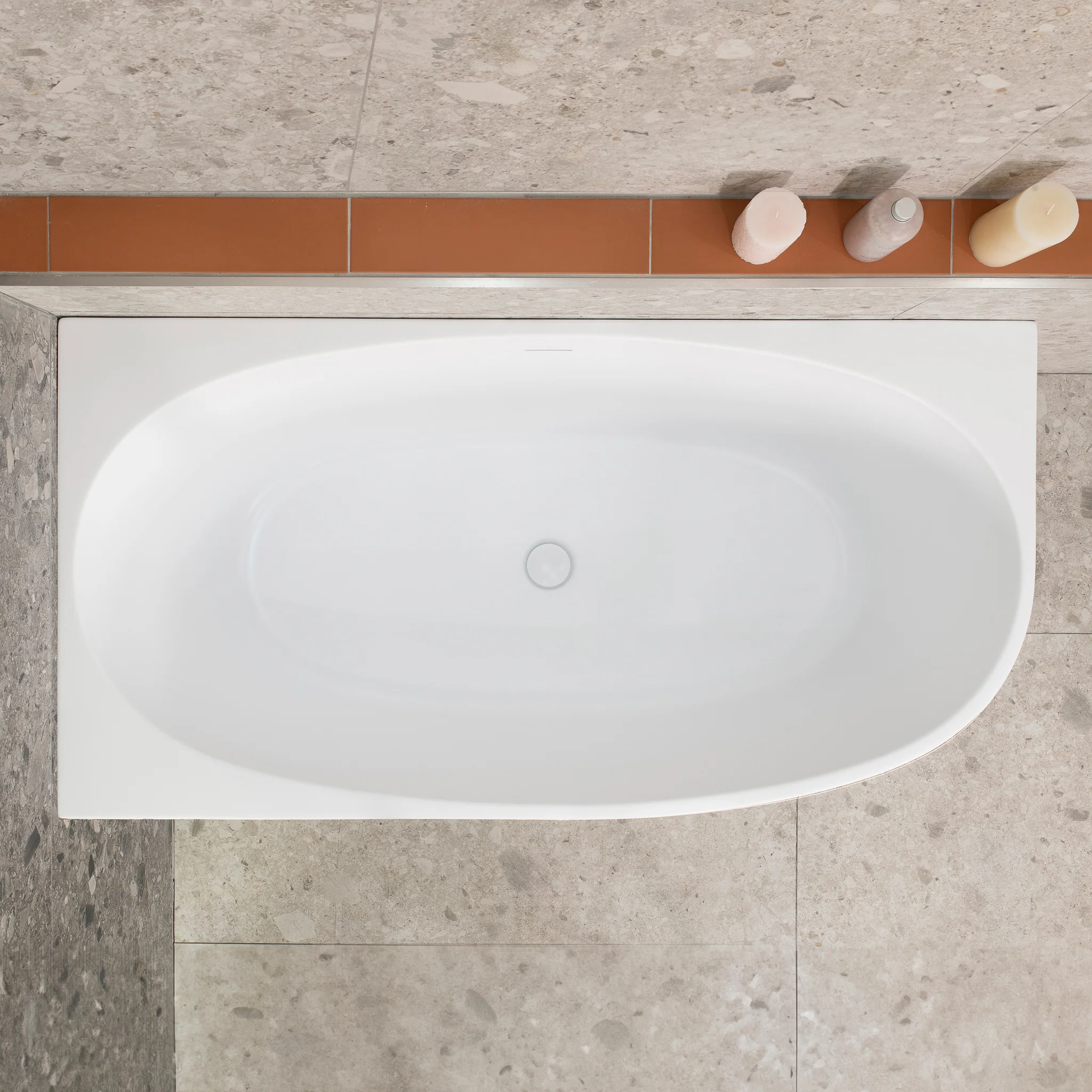 Byron Egg 1400mm Left Corner Freestanding Bath, Matte White - Image 5