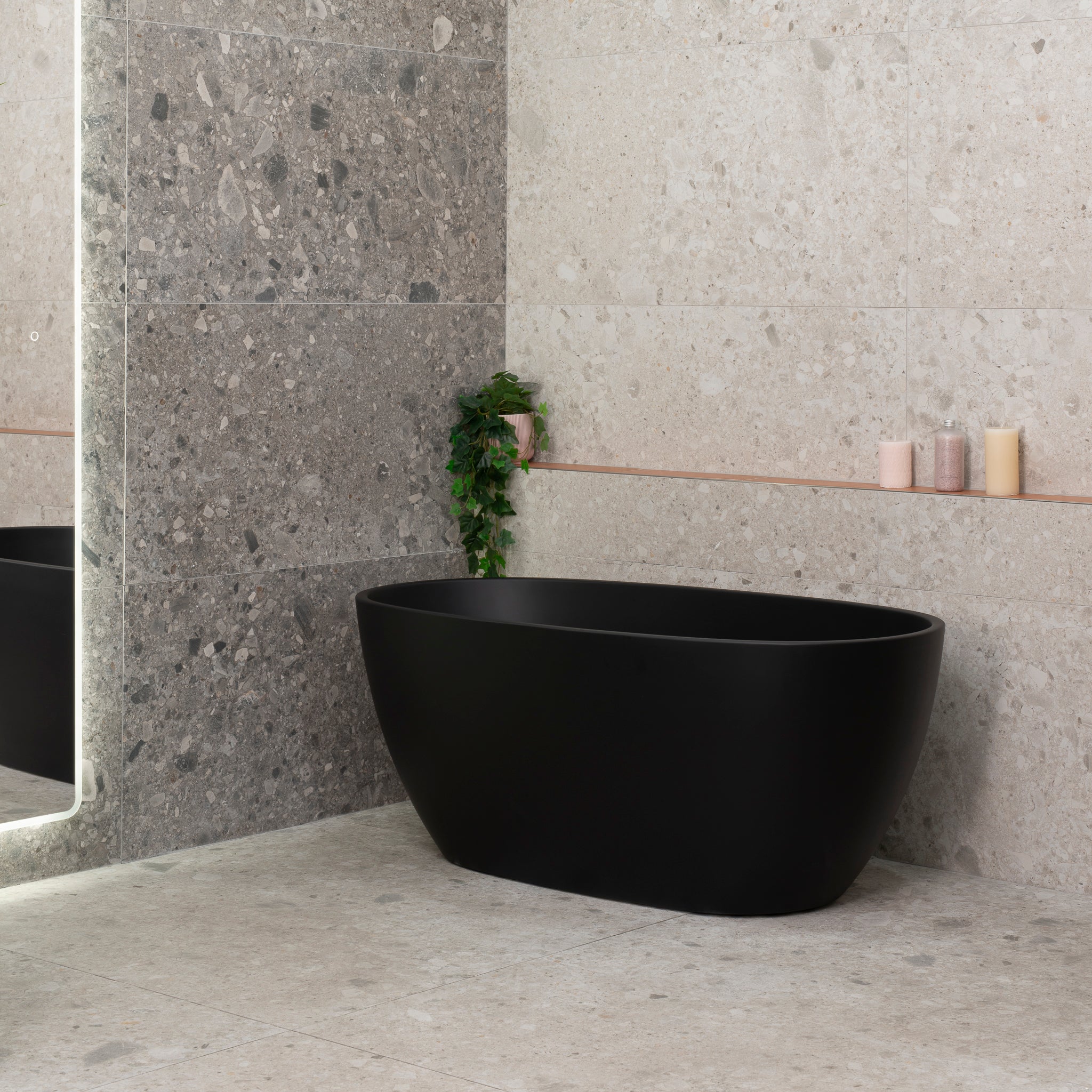 Byron Egg 1400mm Oval Freestanding Bath, Matte Black - Image 2