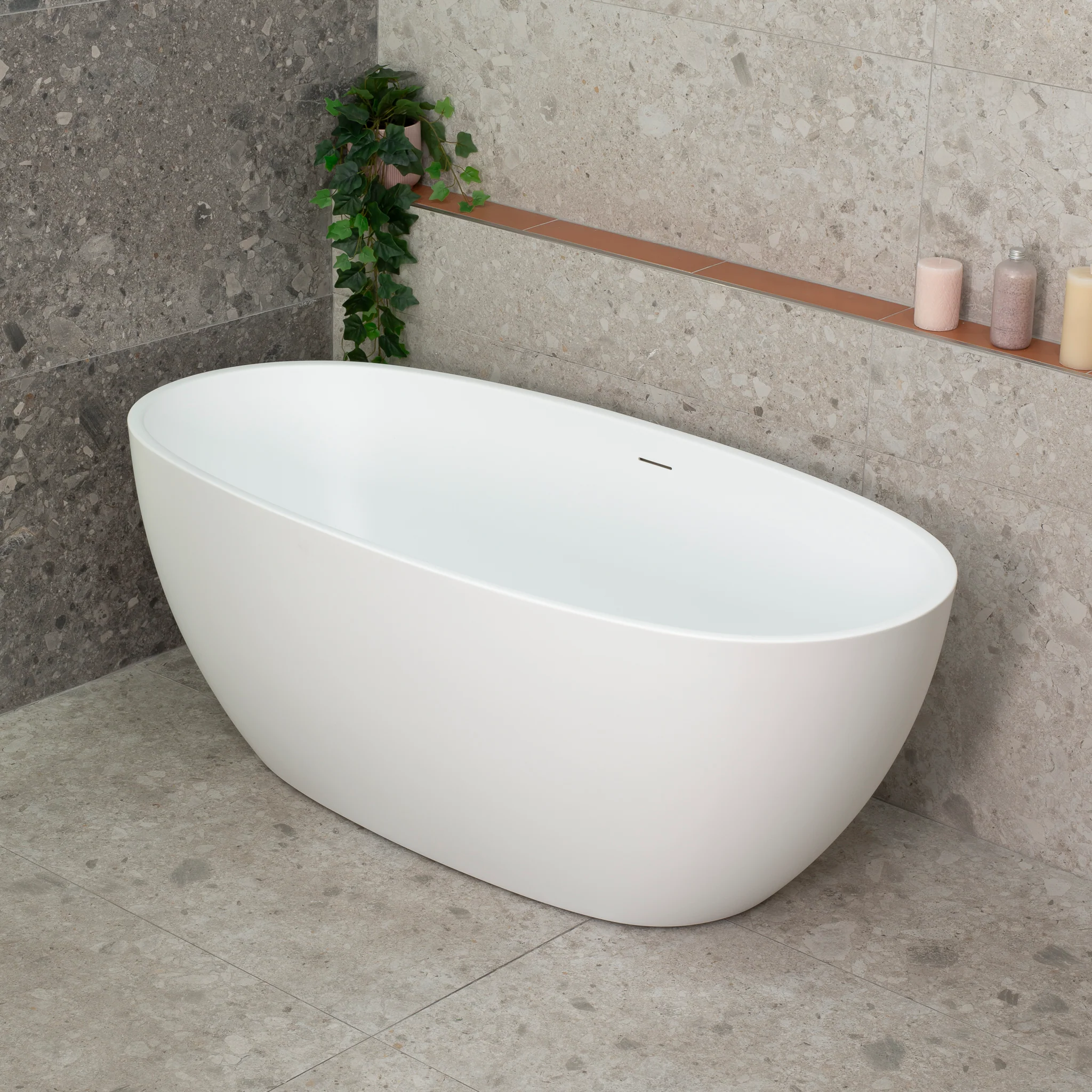Byron Egg 1500mm Oval Freestanding Bath with Overflow, Matte White - Image 3