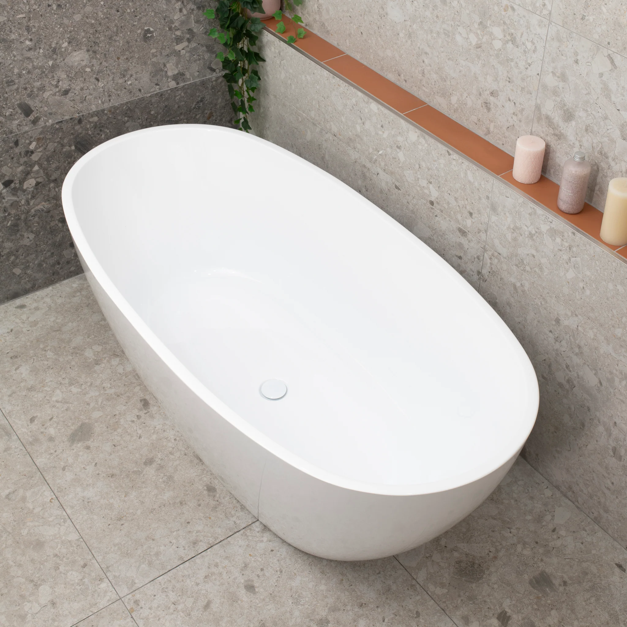 Byron Egg 1600mm Oval Freestanding Bath, Gloss White - Image 4