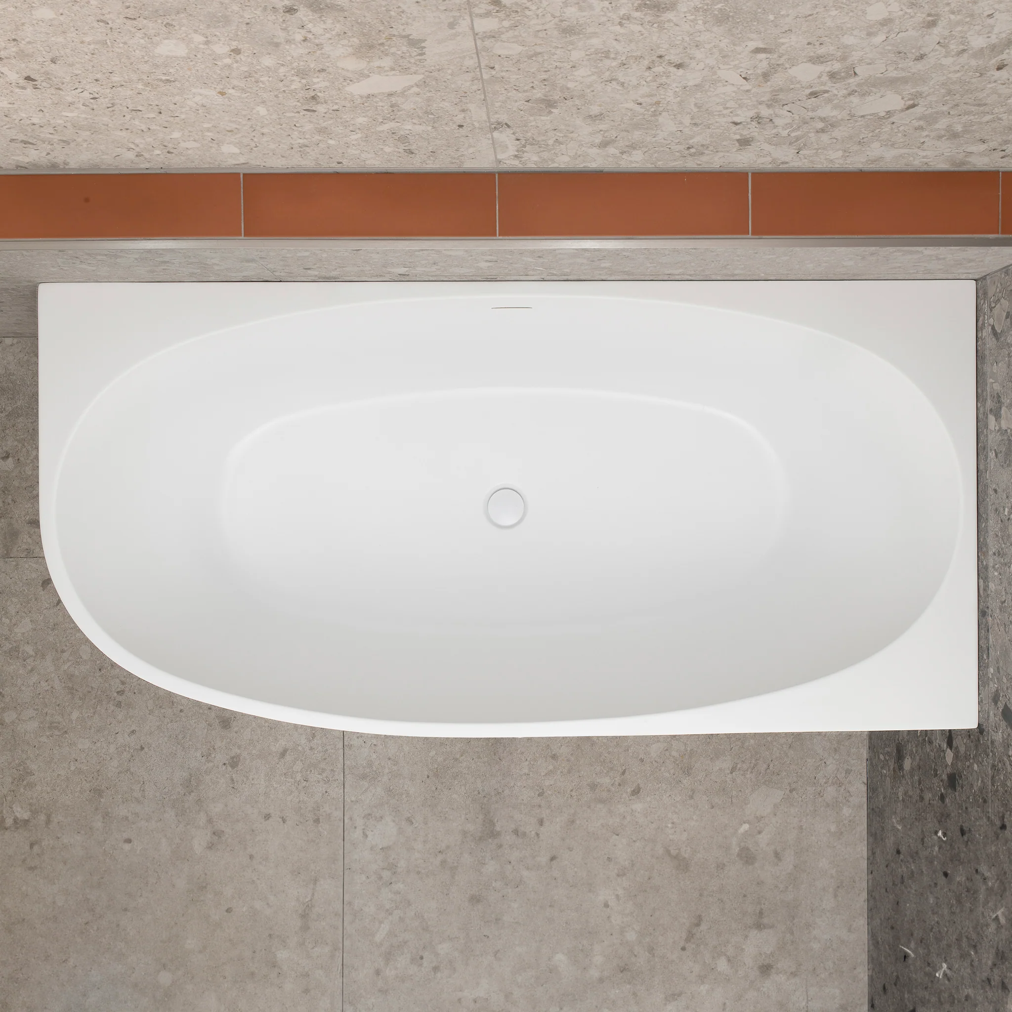 Byron Egg 1600mm Right Corner Freestanding Bath, Matte White - Image 5