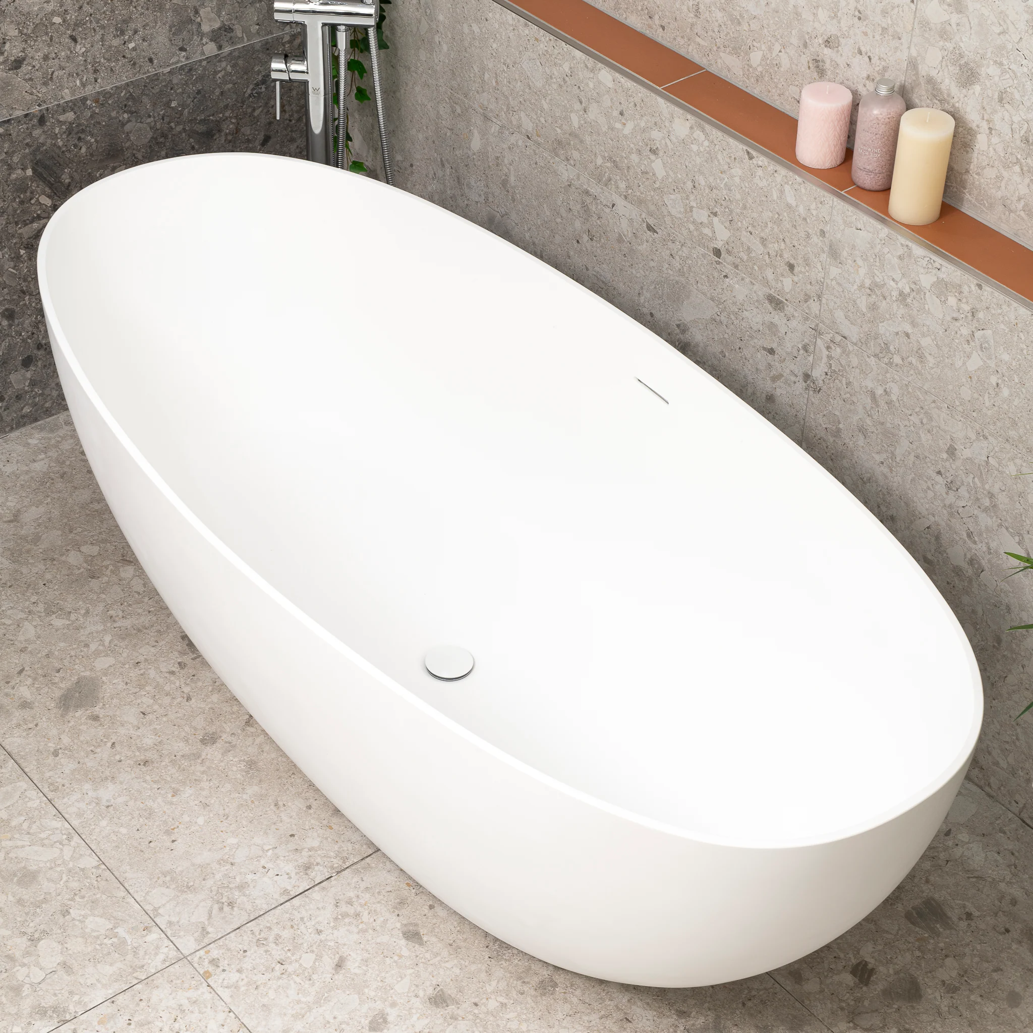 Byron Egg 1700mm Oval Artificial Stone Freestanding Bath, Gloss White - Image 3