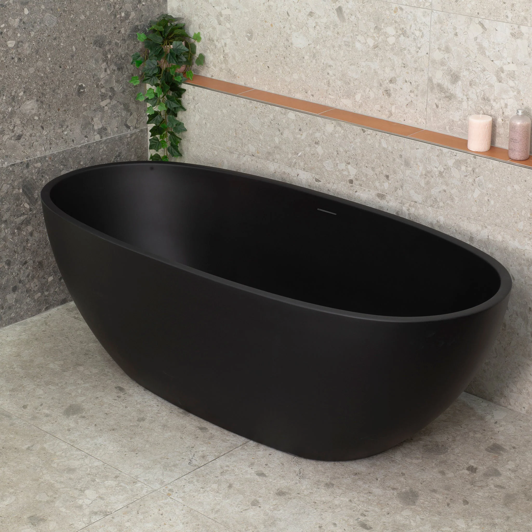 Byron Egg 1700mm Oval Freestanding Bath with Overflow, Matte Black - Image 3