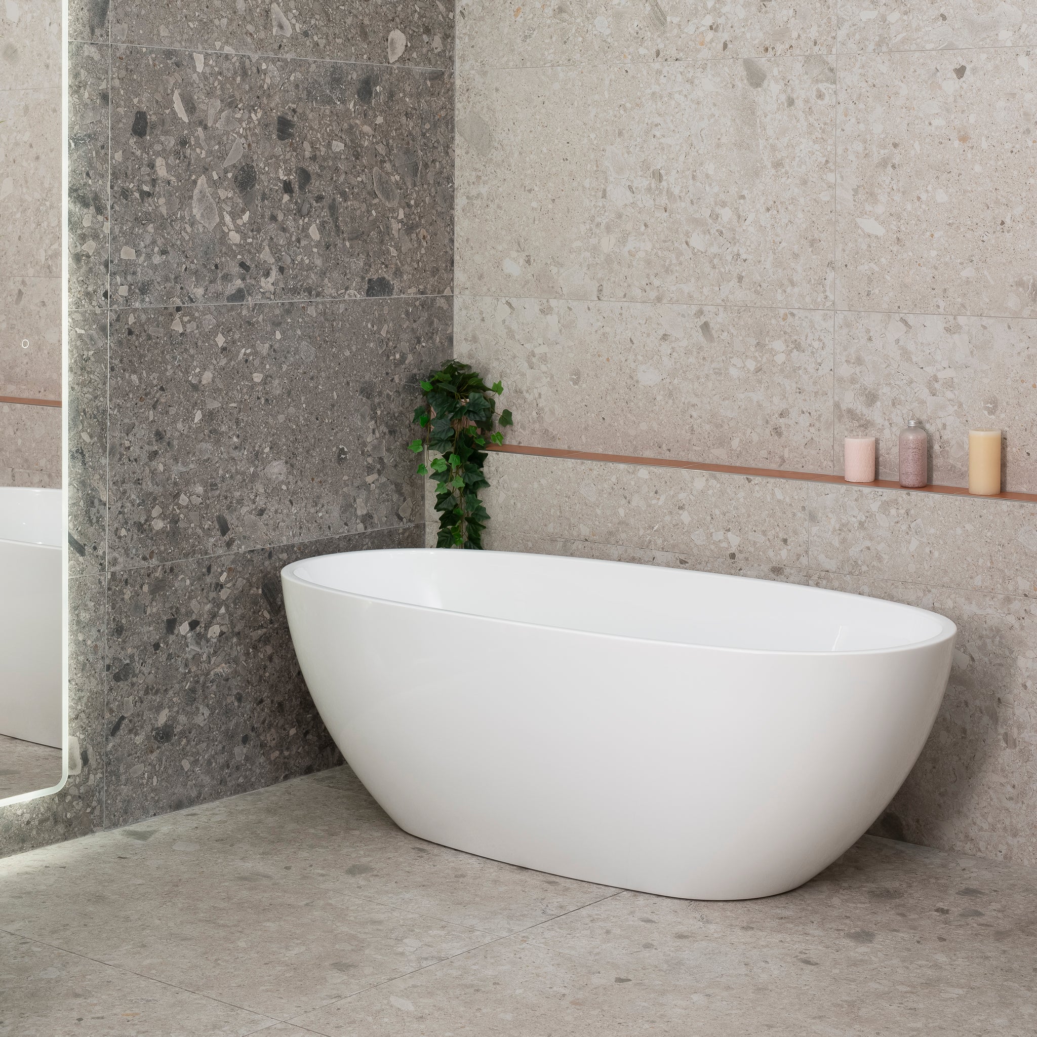 Byron Egg 1800mm Oval Freestanding Bath, Gloss White - Image 3