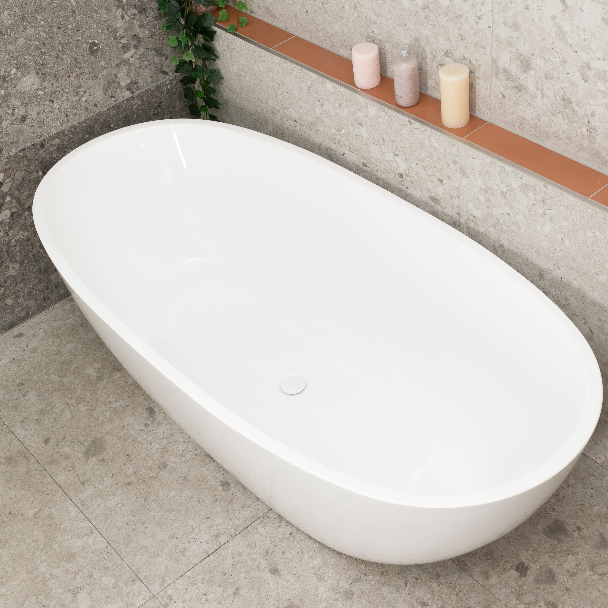 Byron Egg 1800mm Oval Freestanding Bath, Gloss White - Image 7