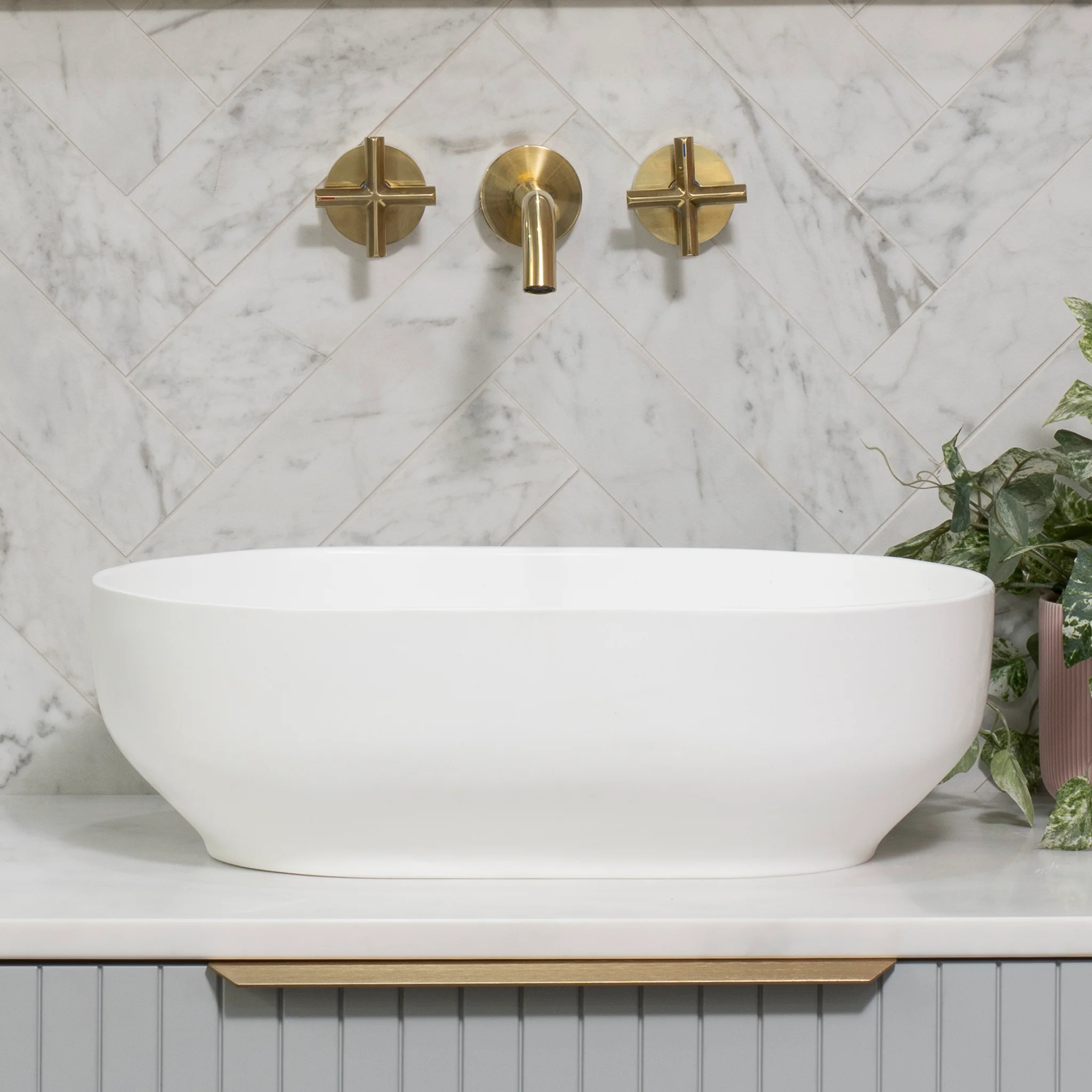 Byron Egg 500mm x 340mm Artificial Stone Above-Counter Basin, Matte White *Clearance Stock* - Image 2