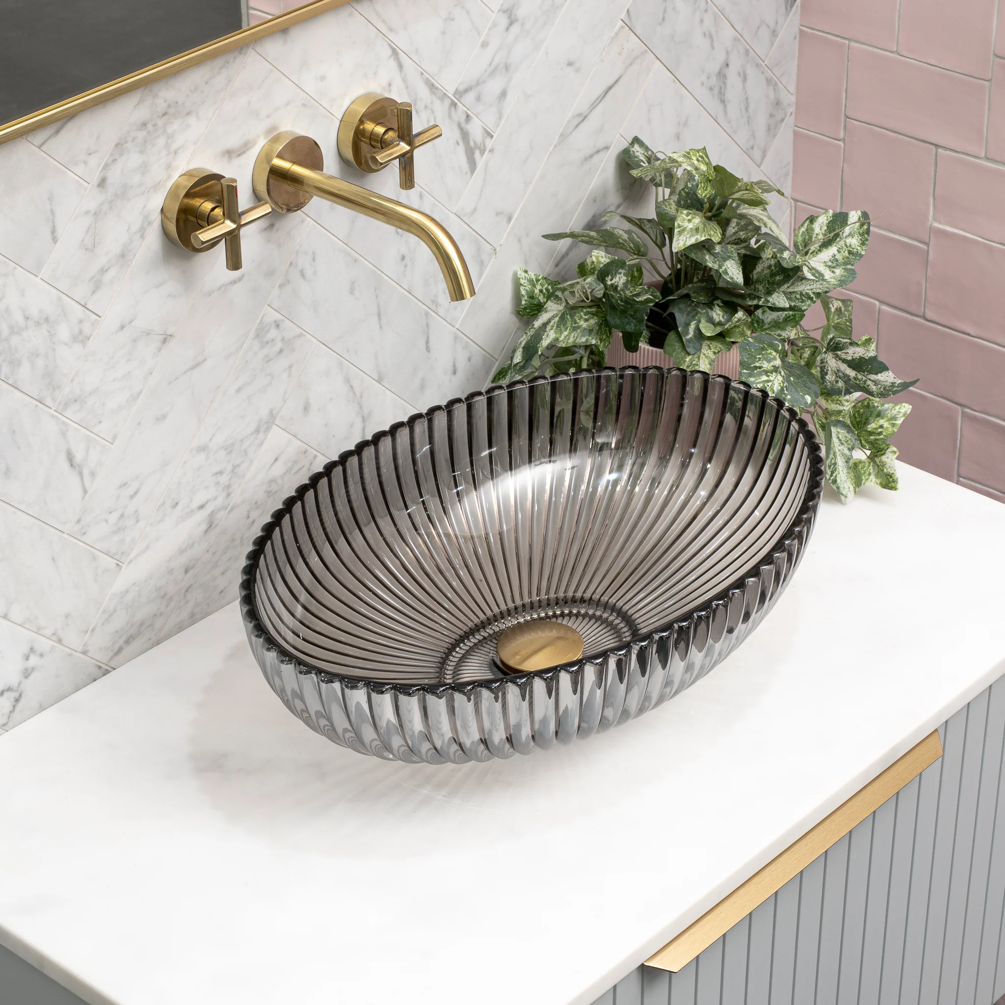 Capara 510mm X 350mm Above-Counter Glass Basin, Black Glass - Image 2