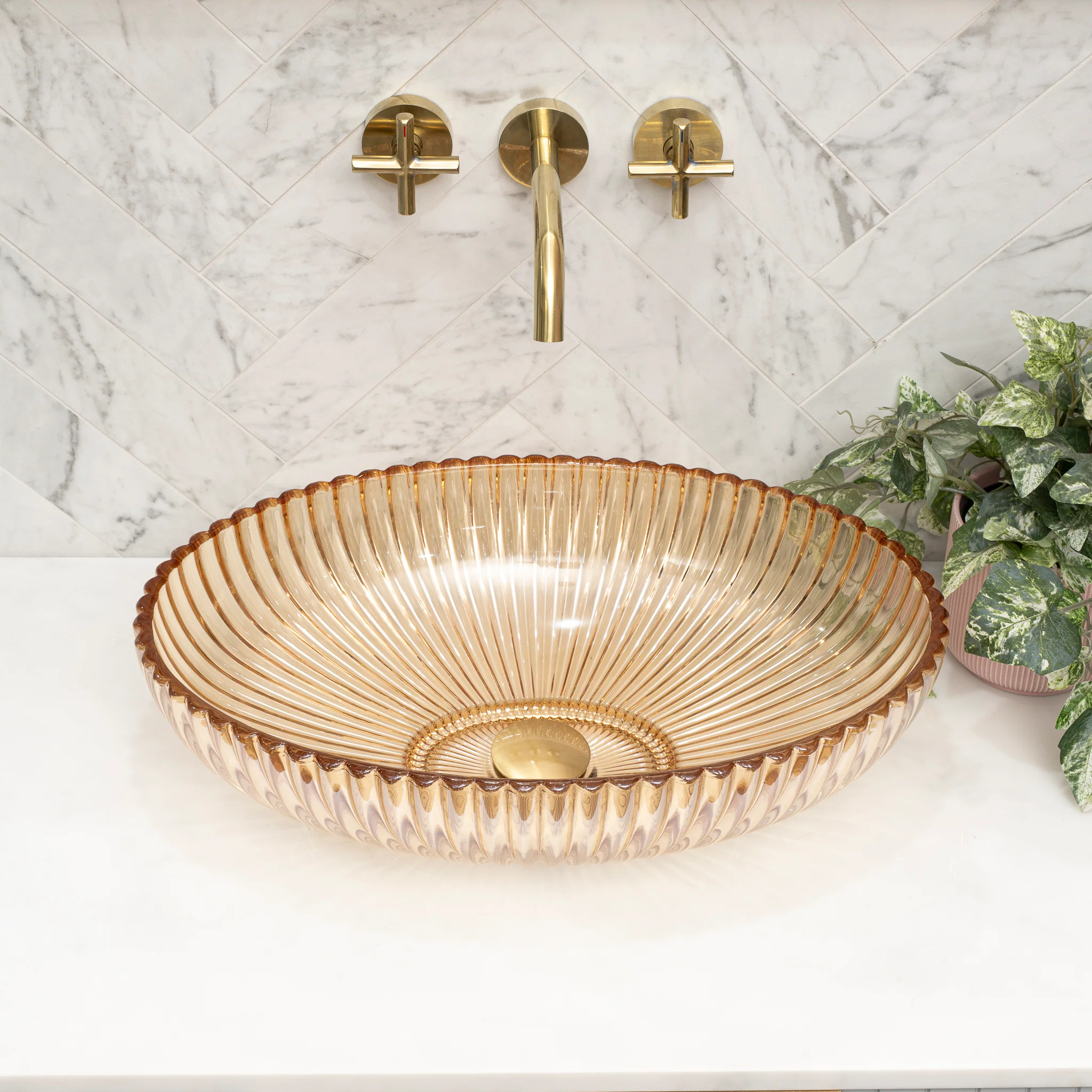 Capara 510mm X 350mm Above-Counter Glass Basin, Deep Amber Glass - Image 3