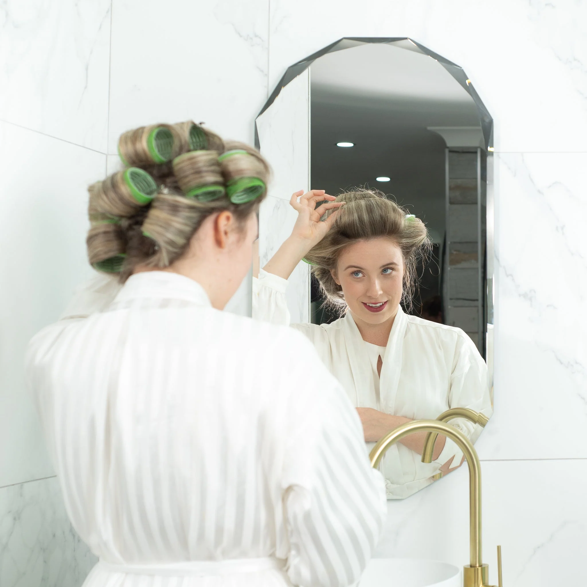 Classic Jewel 450mm x 900mm Frameless Mirror with Jewelled Edge - Image 2