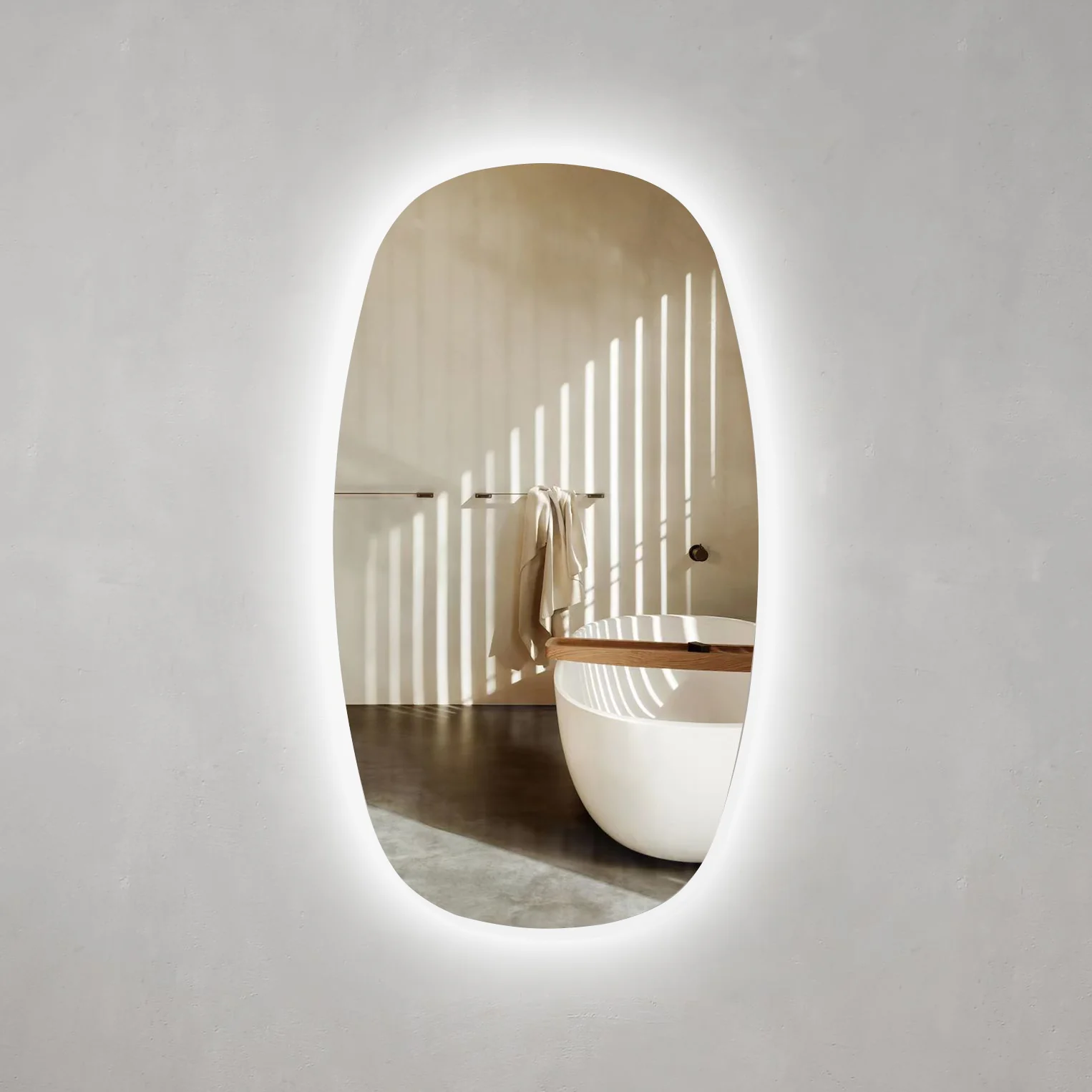 *Clearance* Riri Oblong 500mm x 900mm Backlit LED Frameless Mirror with Polished Edge and Demister - Image 3