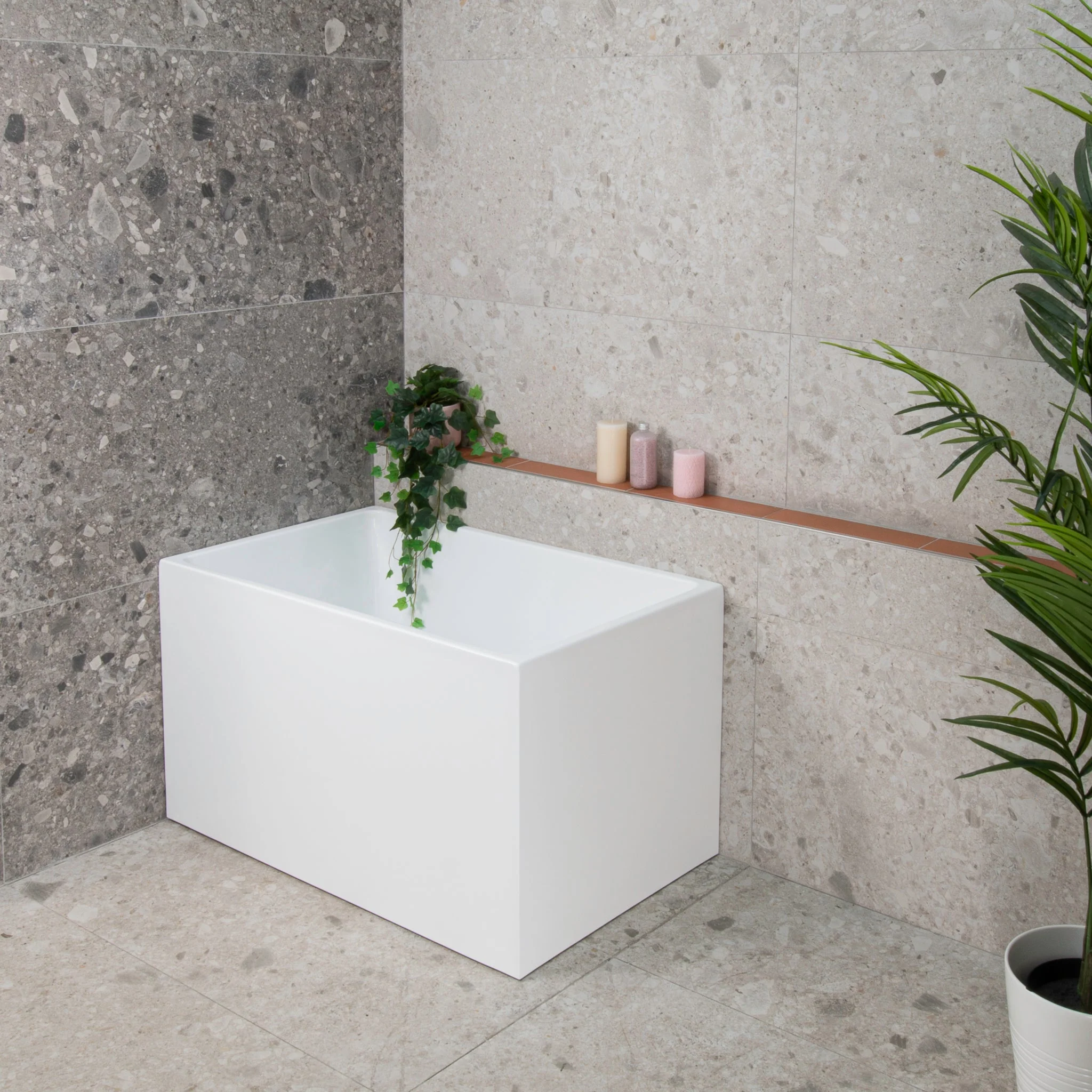 Cubix Extra Height 1100mm Japanese Soaking Bathtub, Gloss White - Image 6