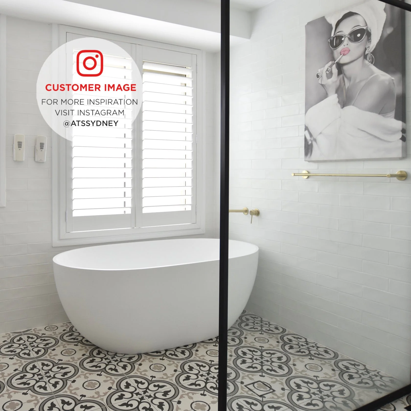 Egg Oval 1500mm Freestanding Bath, Matte White - Image 4