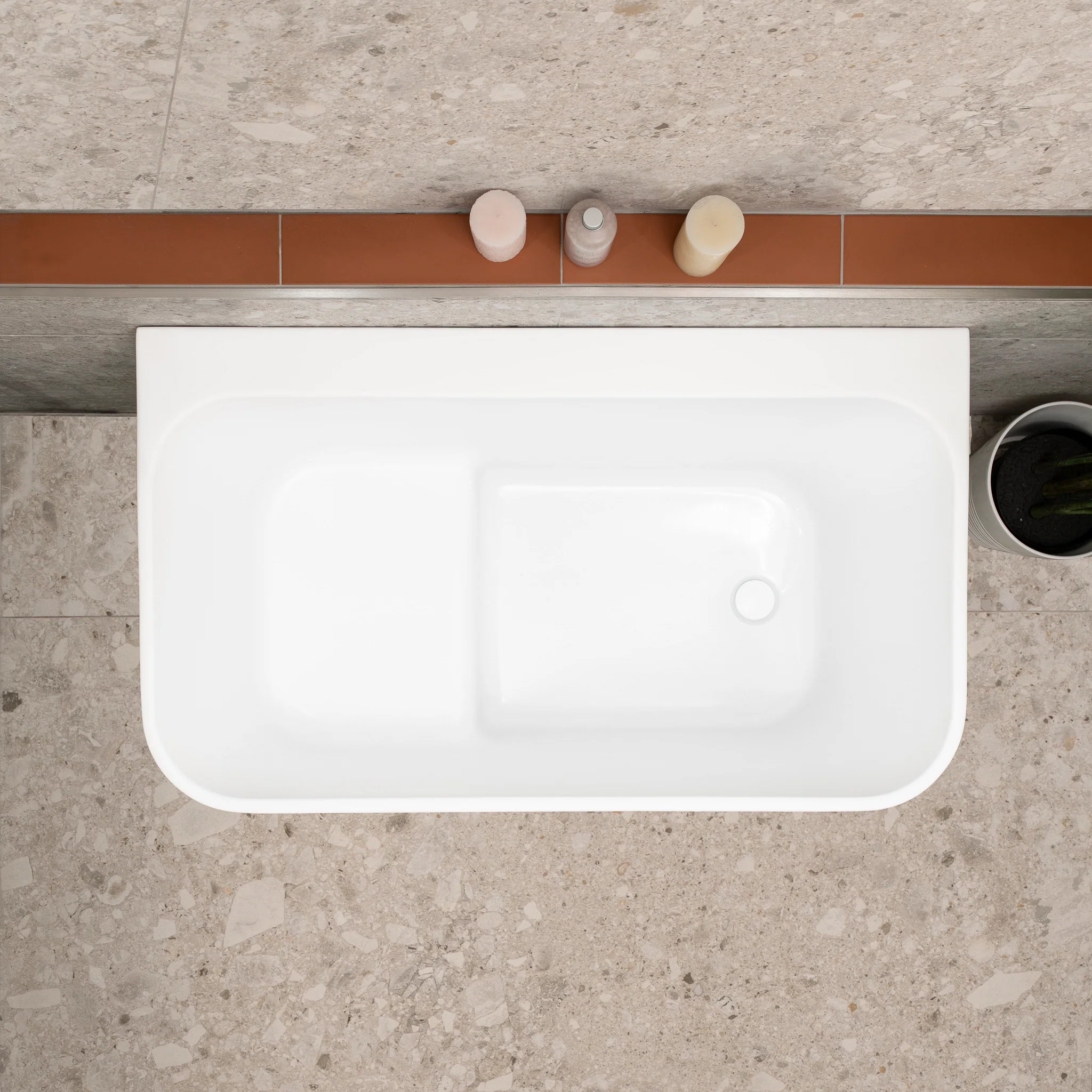 Estus 1300mm Back to Wall Japanese Soaking Bathtub with Seat, Matte White - Image 5