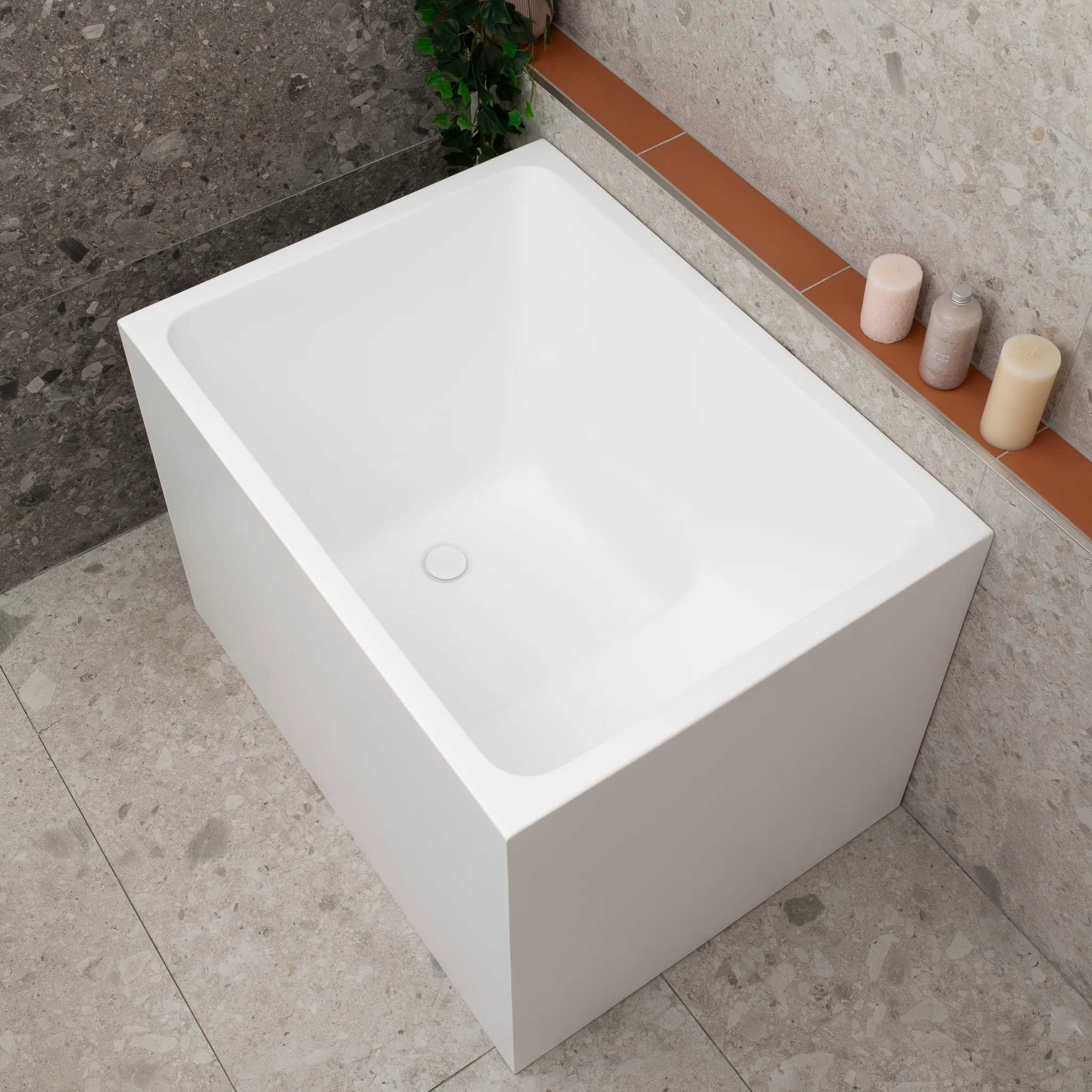 Hicube Multifit 1000mm Japanese Soaking Freestanding Bath with Seat, Matte White - Image 5