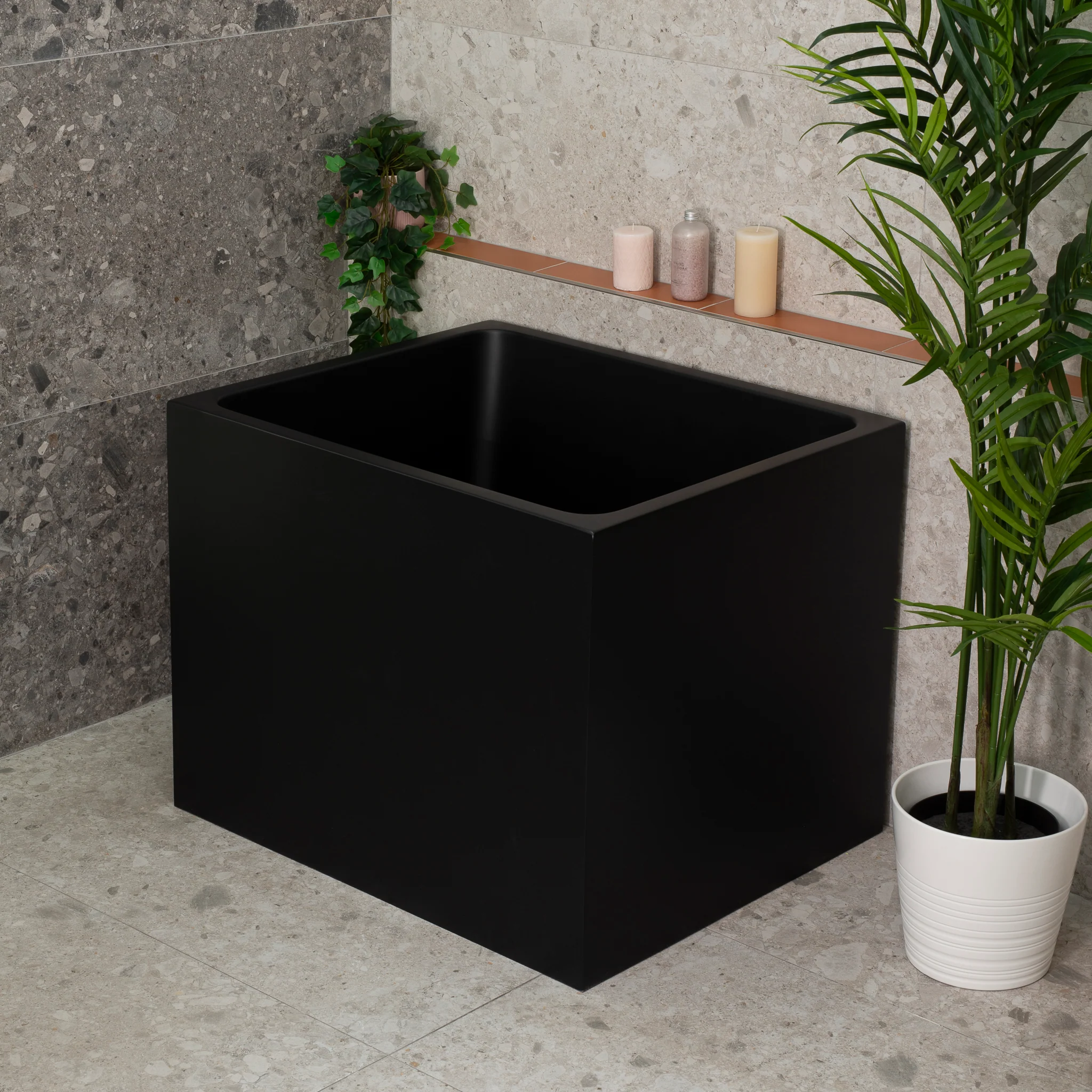 Hicube Multifit 900mm Japanese Soaking Freestanding Bath with Seat, Matte Black - Image 3