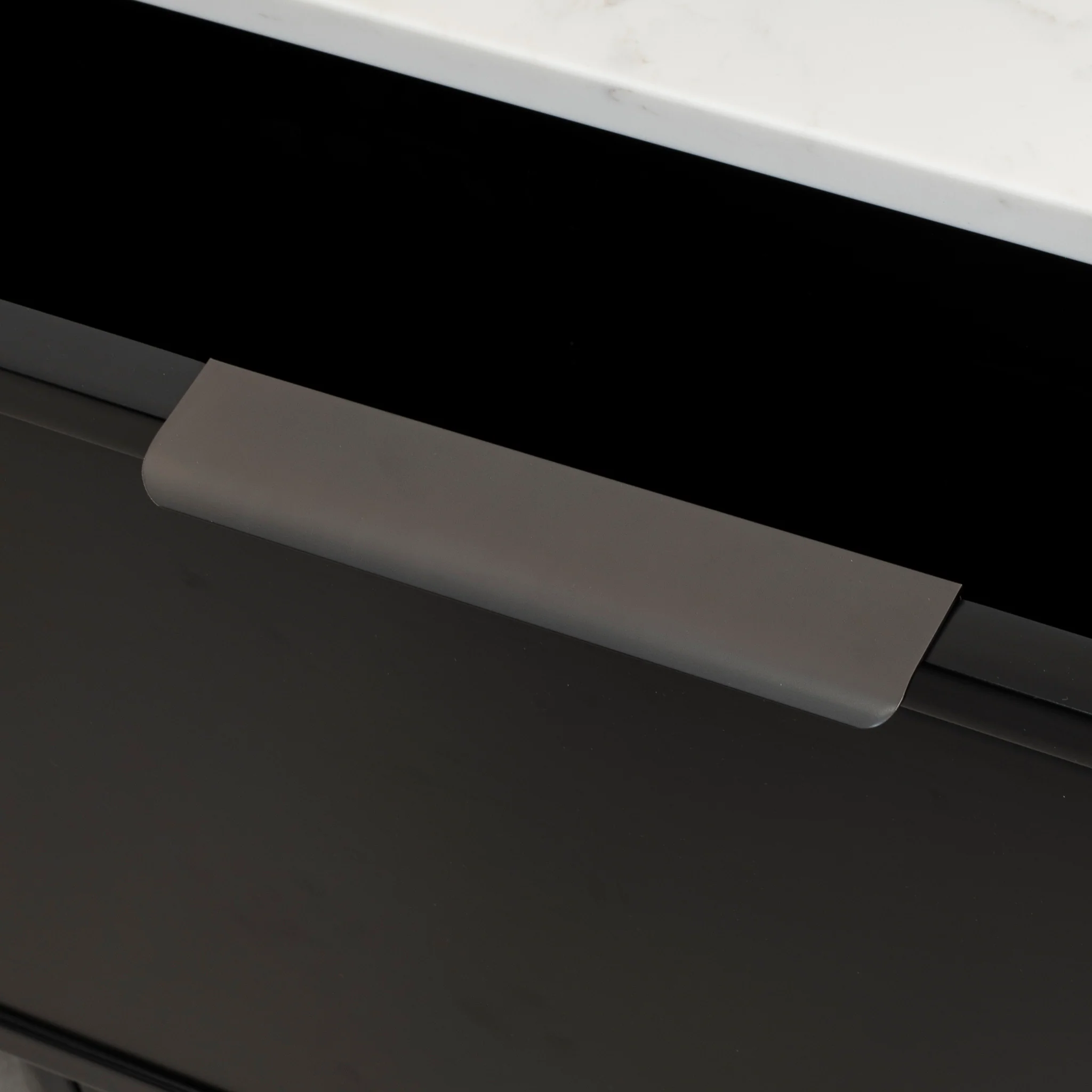 Hiku Pull Vanity Handle - Gunmetal - Image 4