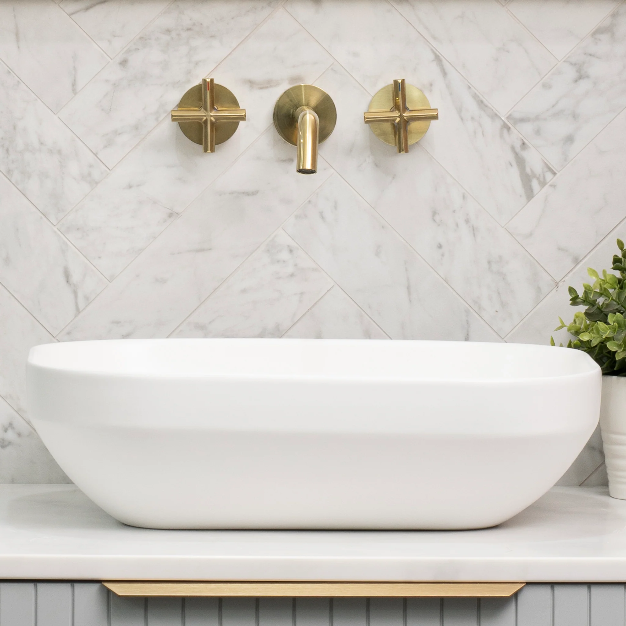 Julio Plus 504mm x 352mm Above-Counter Basin, Matte White *Clearance Stock* - Image 2