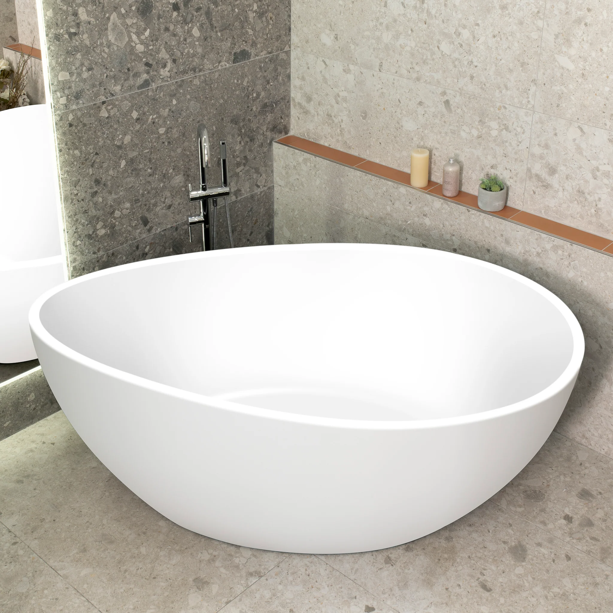 **Clearance Stock** Nami Oval 1800mm Wide Freestanding Bath, Gloss White - Image 2