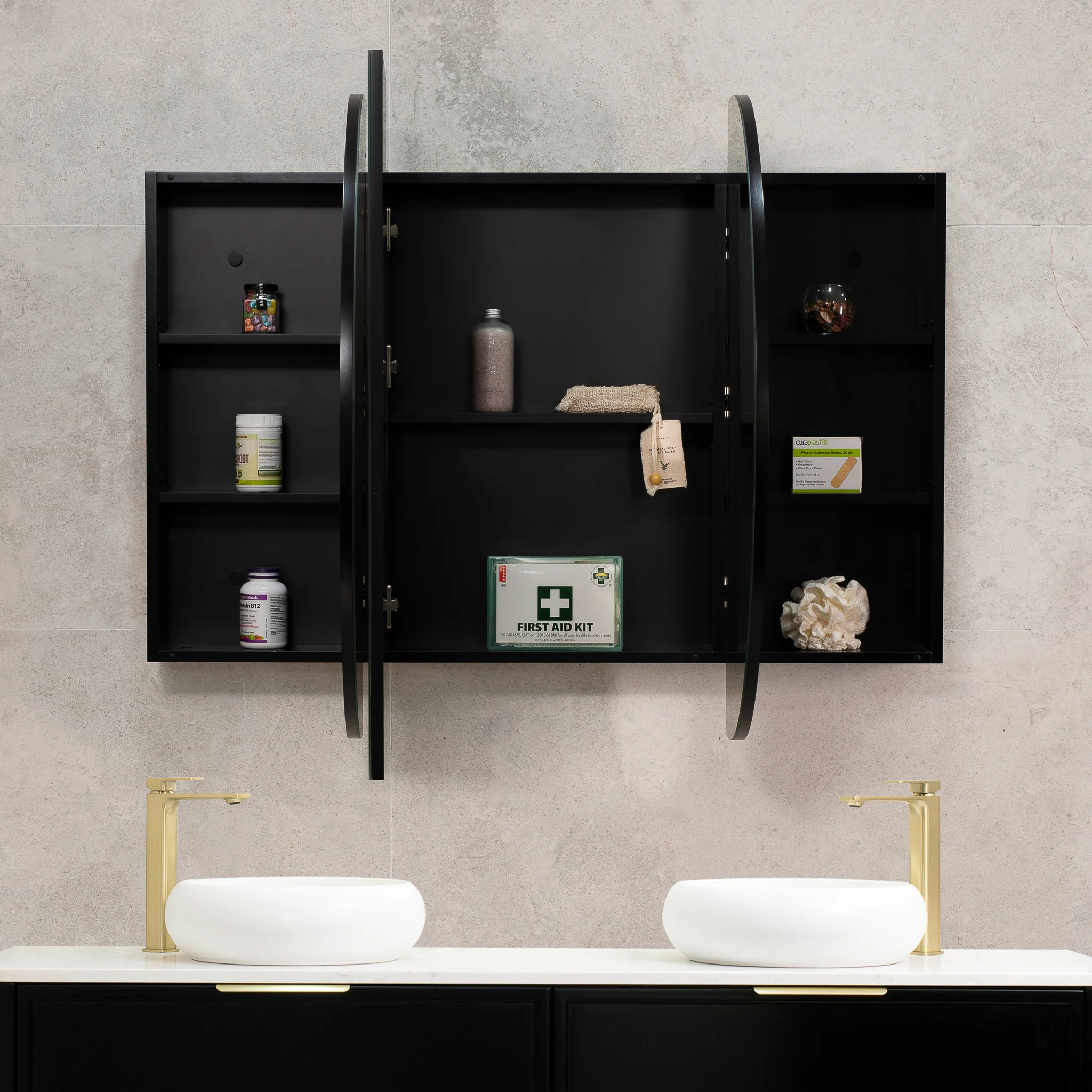 Pill Oval 1500mm x 900mm Mirrored Shaving Cabinet, Matte Black - Image 7