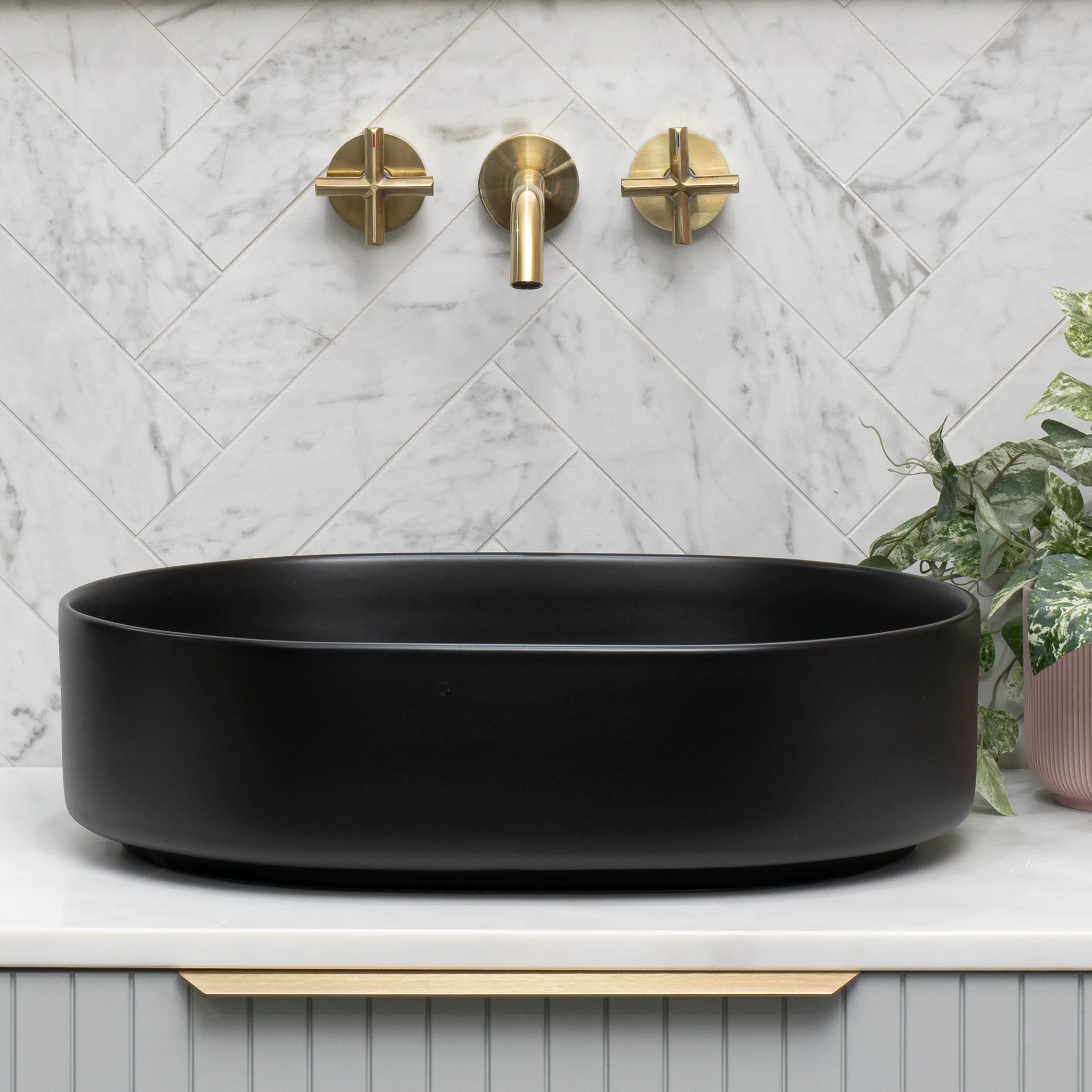 Pill Step 500mm x 370mm Above-Counter Basin, Matte Black - Image 3