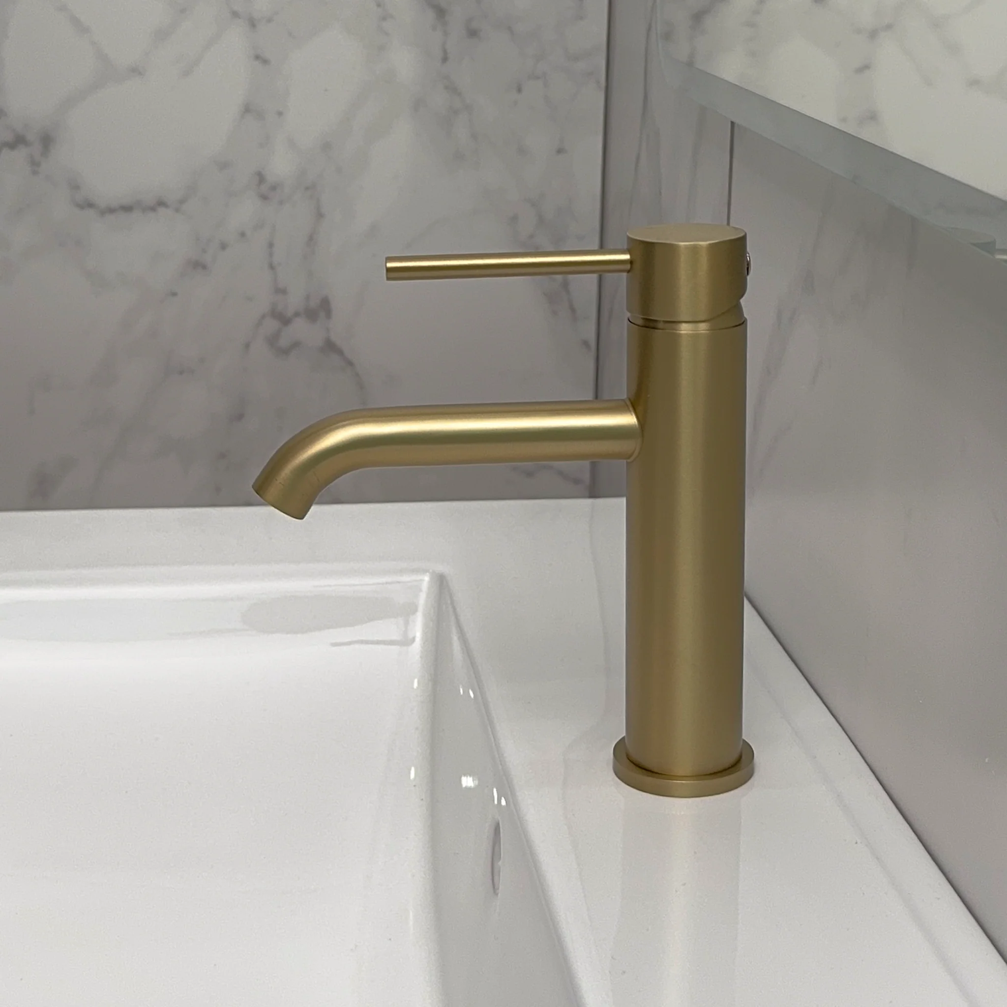 Profile III Short Basin Mixer, PVD Brushed Brass Gold - Image 2