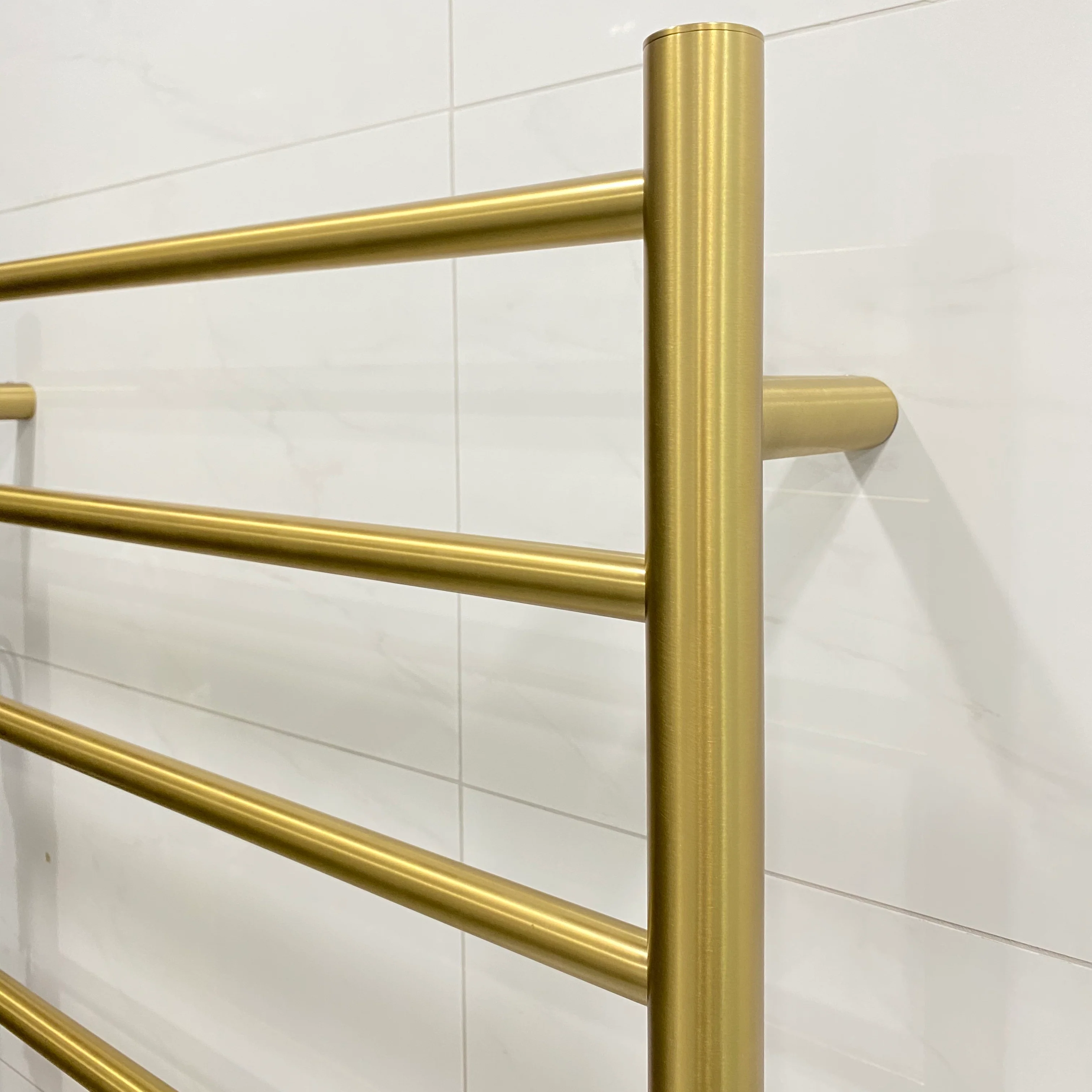 Profile Straight Round Ladder 600mm x 800mm x 122mm 7 Bar Heated Towel Rail | Brushed Gold | - Image 3