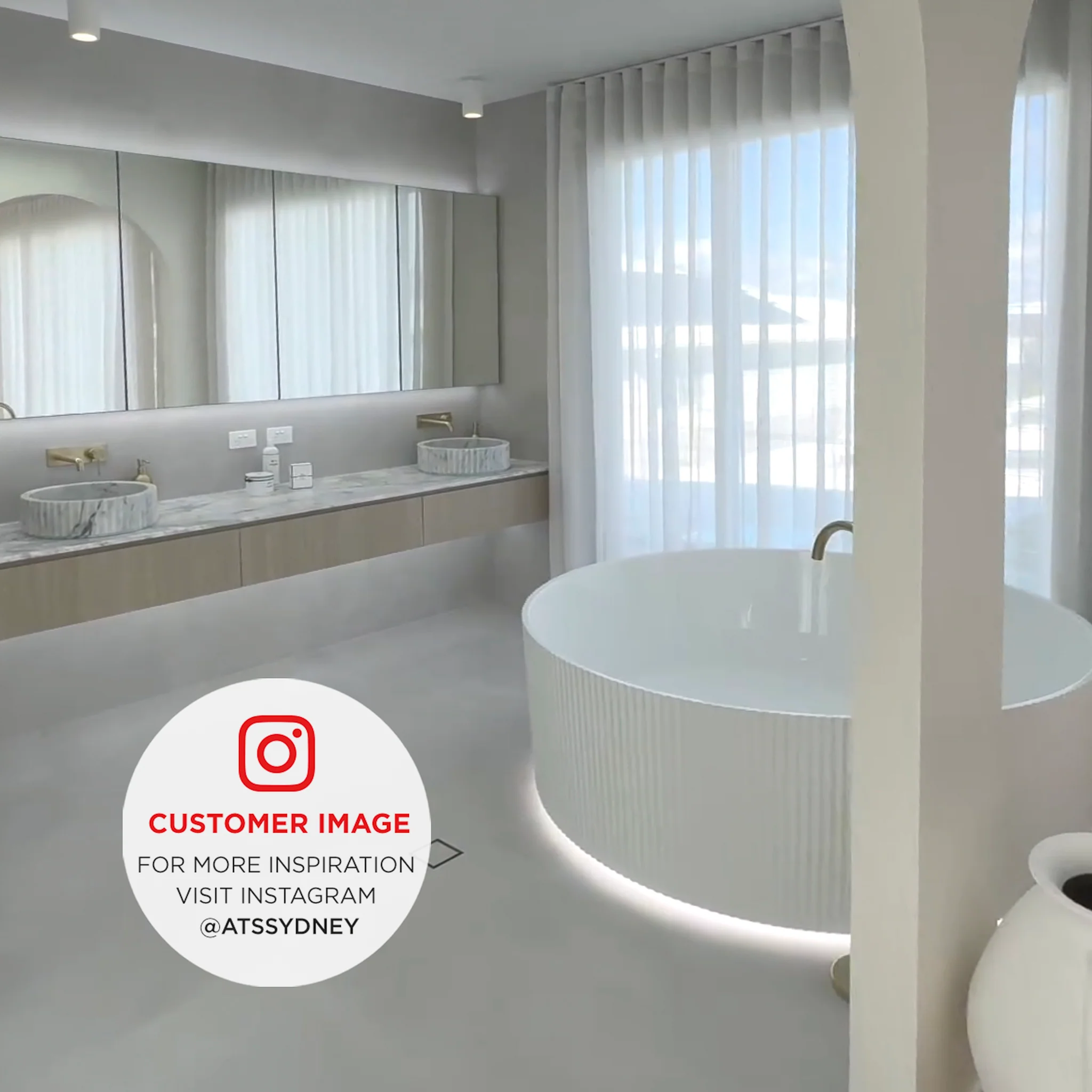 Sunshine Groove 1500mm Fluted Round Freestanding Bath, Gloss White - Image 6