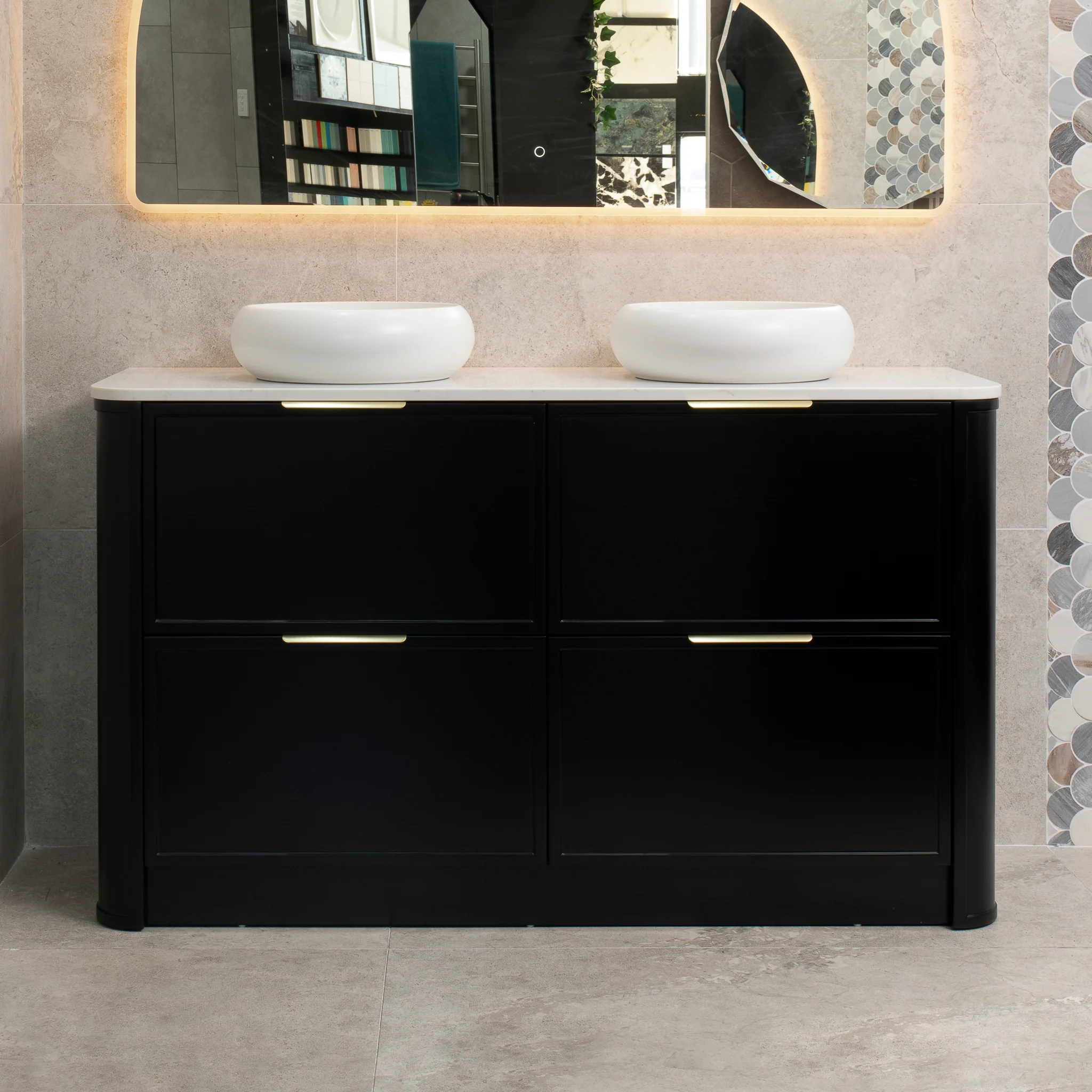 Tura Shaker 1500mm Curved Floorstanding Vanity Cabinet, Matte Black - Image 5
