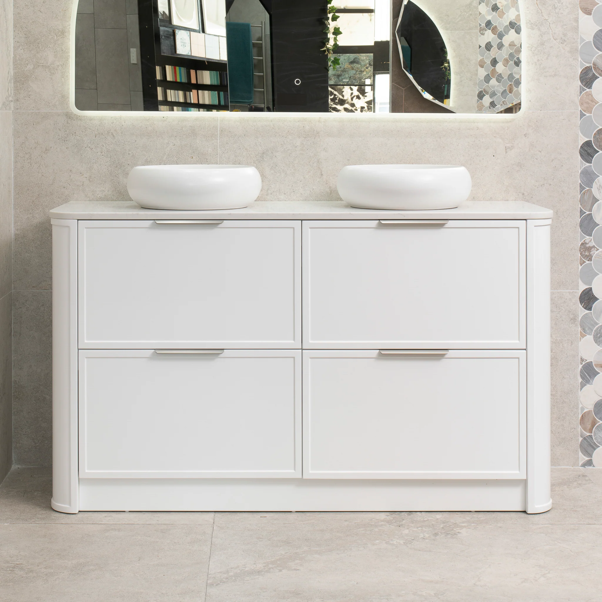 Tura Shaker 1500mm Curved Floorstanding Vanity Cabinet, Matte White - Image 5