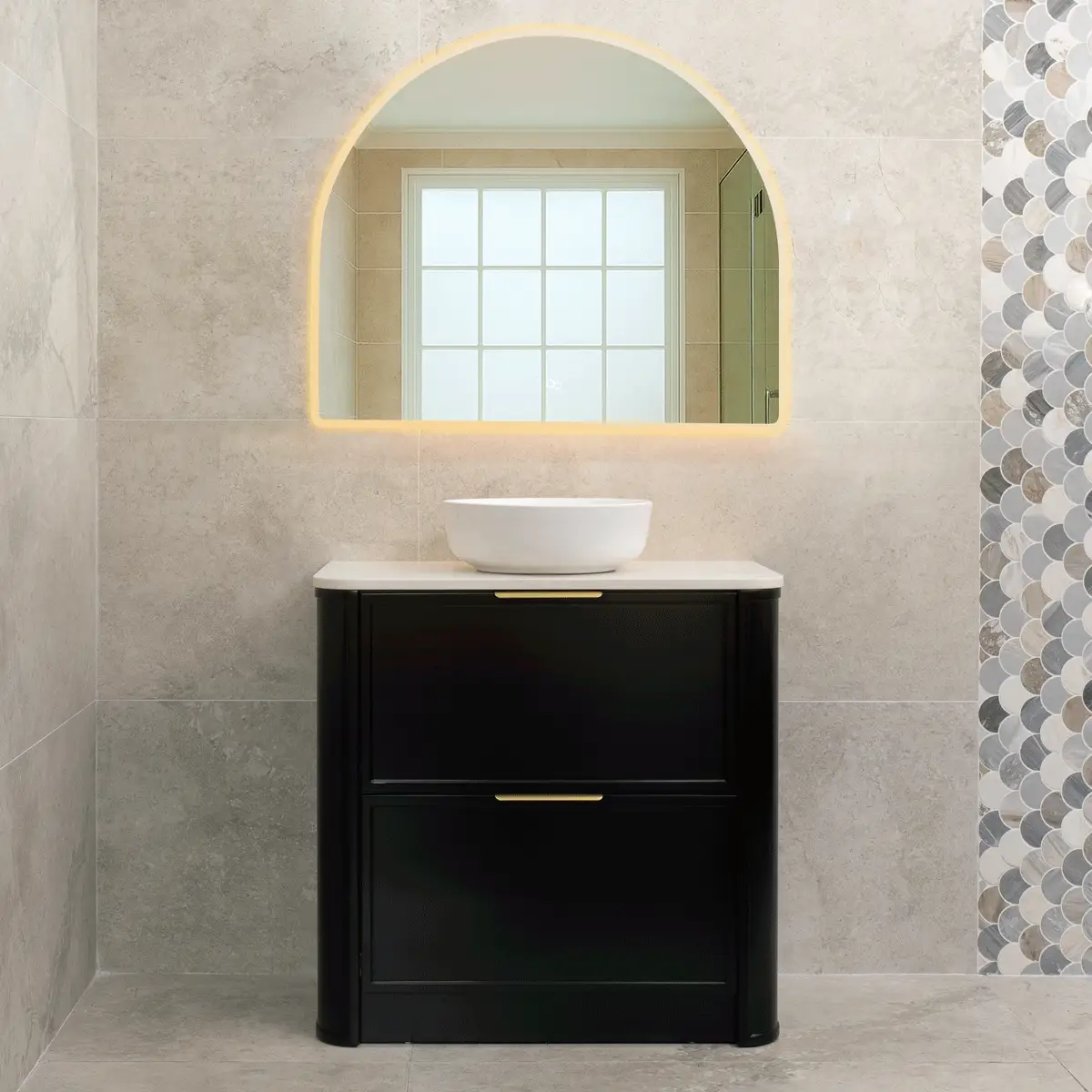 Tura Shaker 900mm Curved Floorstanding Vanity Cabinet, Matte Black
