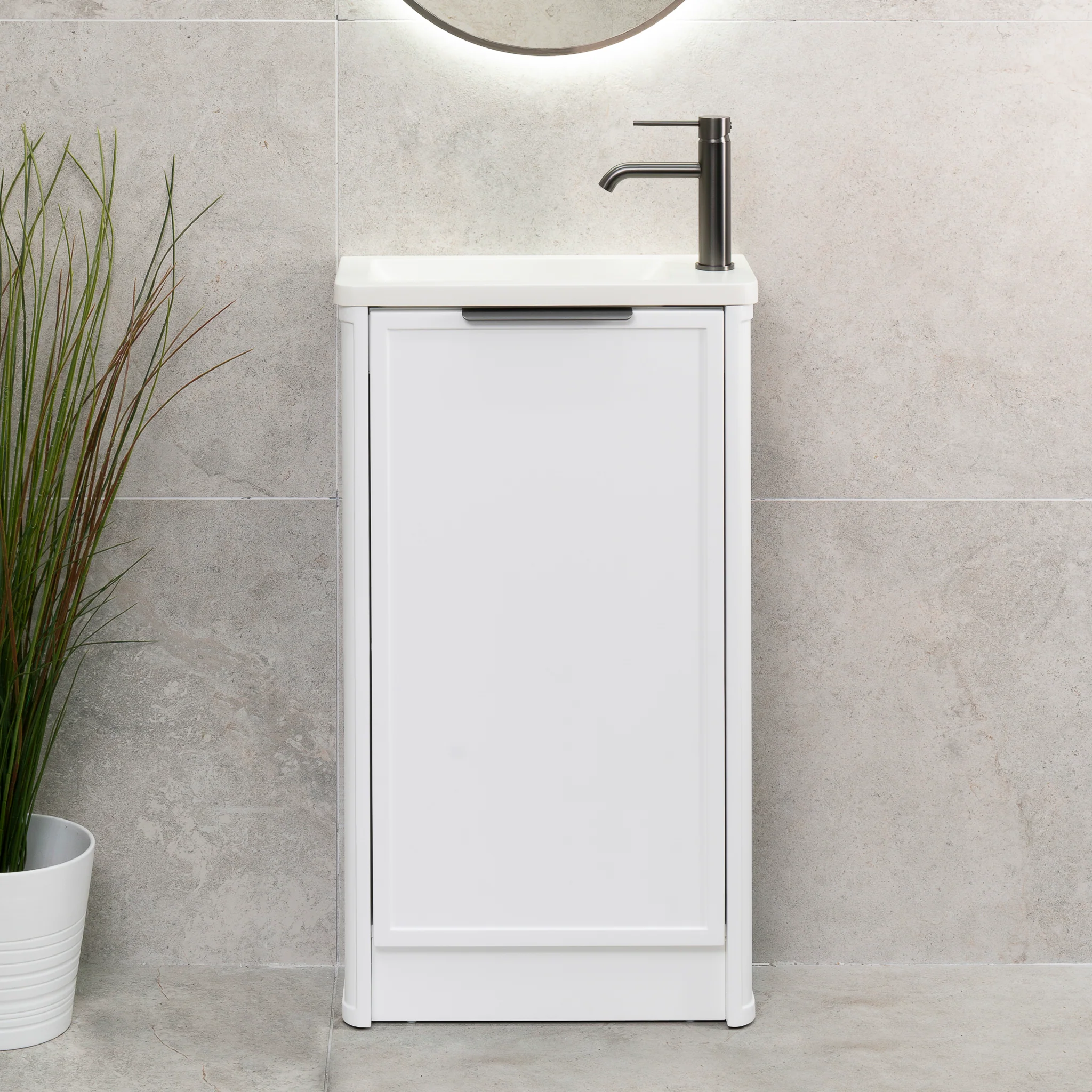 Tura Shaker Petite 500mm Curved Floorstanding Slim Vanity Cabinet, Matte White - Image 3