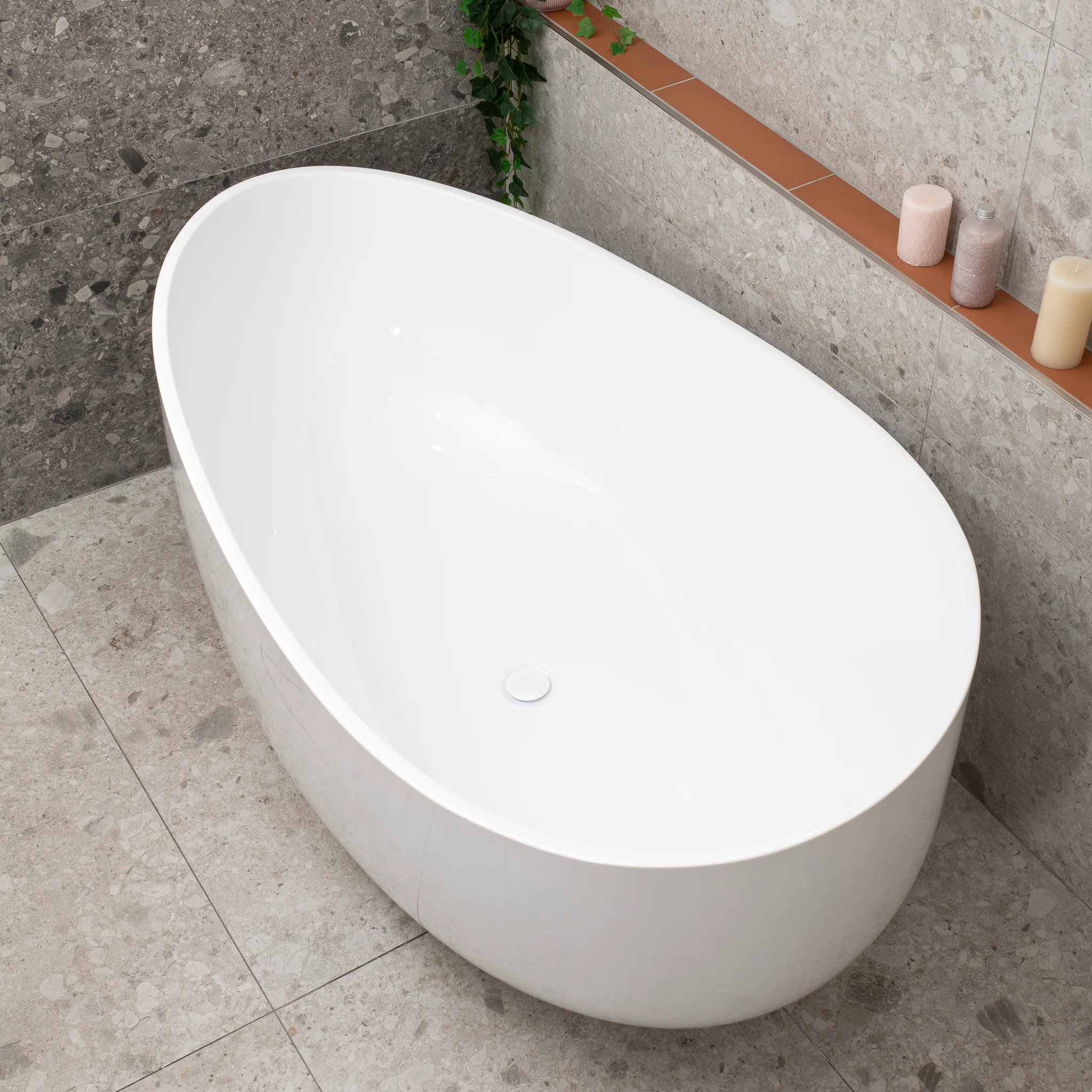 Wave Oval 1600mm Wide Freestanding Bath, Gloss White - Image 4