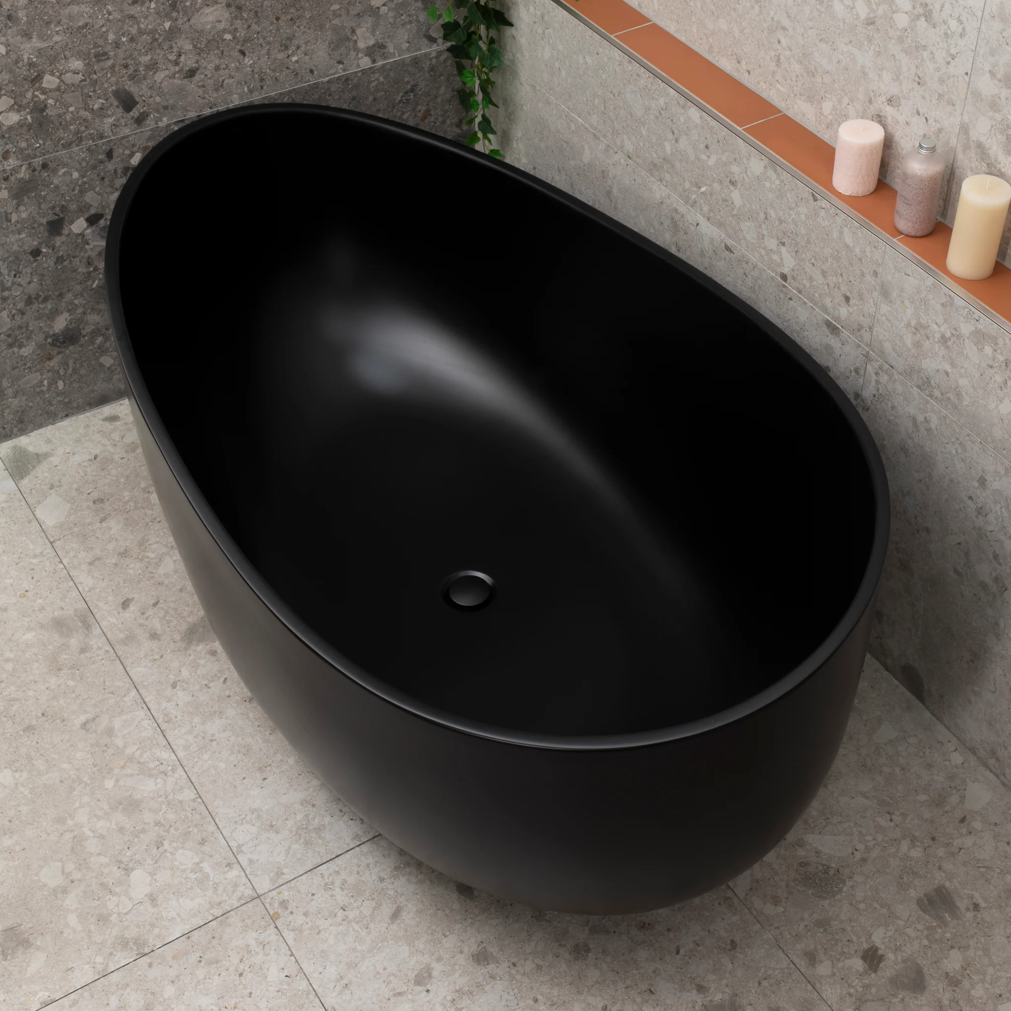 Wave Oval 1600mm Wide Freestanding Bath, Matte Black - Image 4